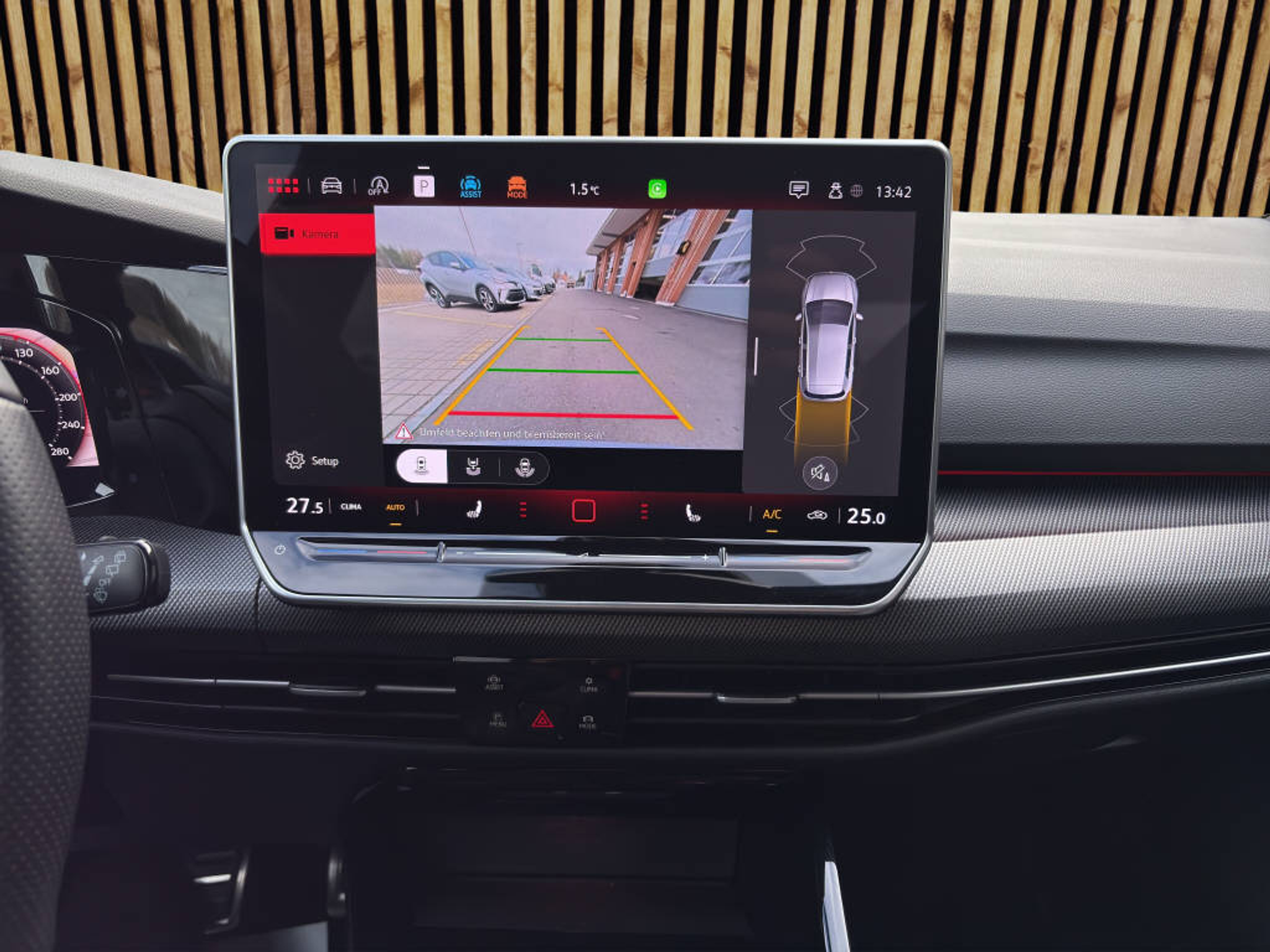 listing desktop thumbnail image 10