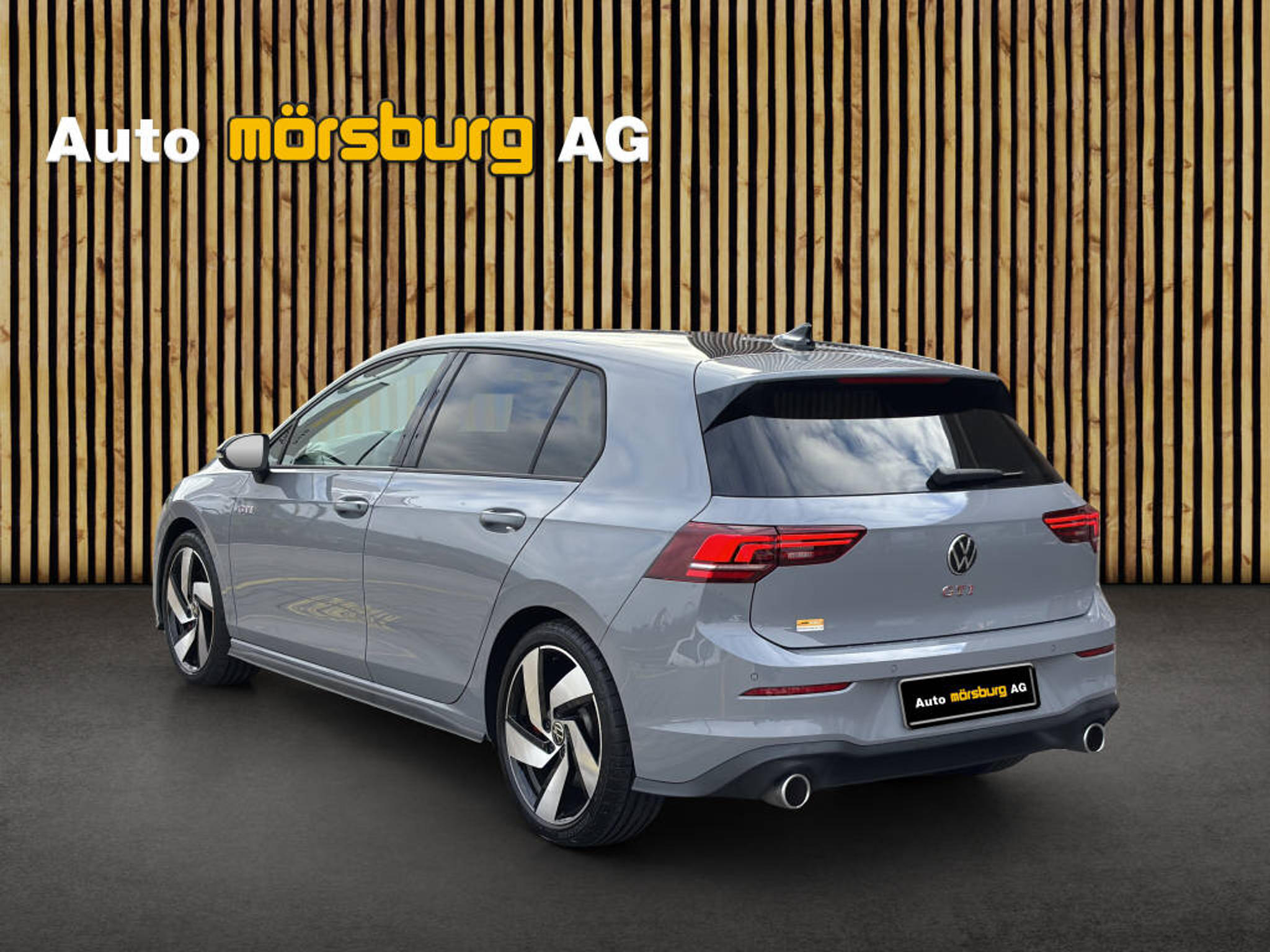 listing desktop thumbnail image 3