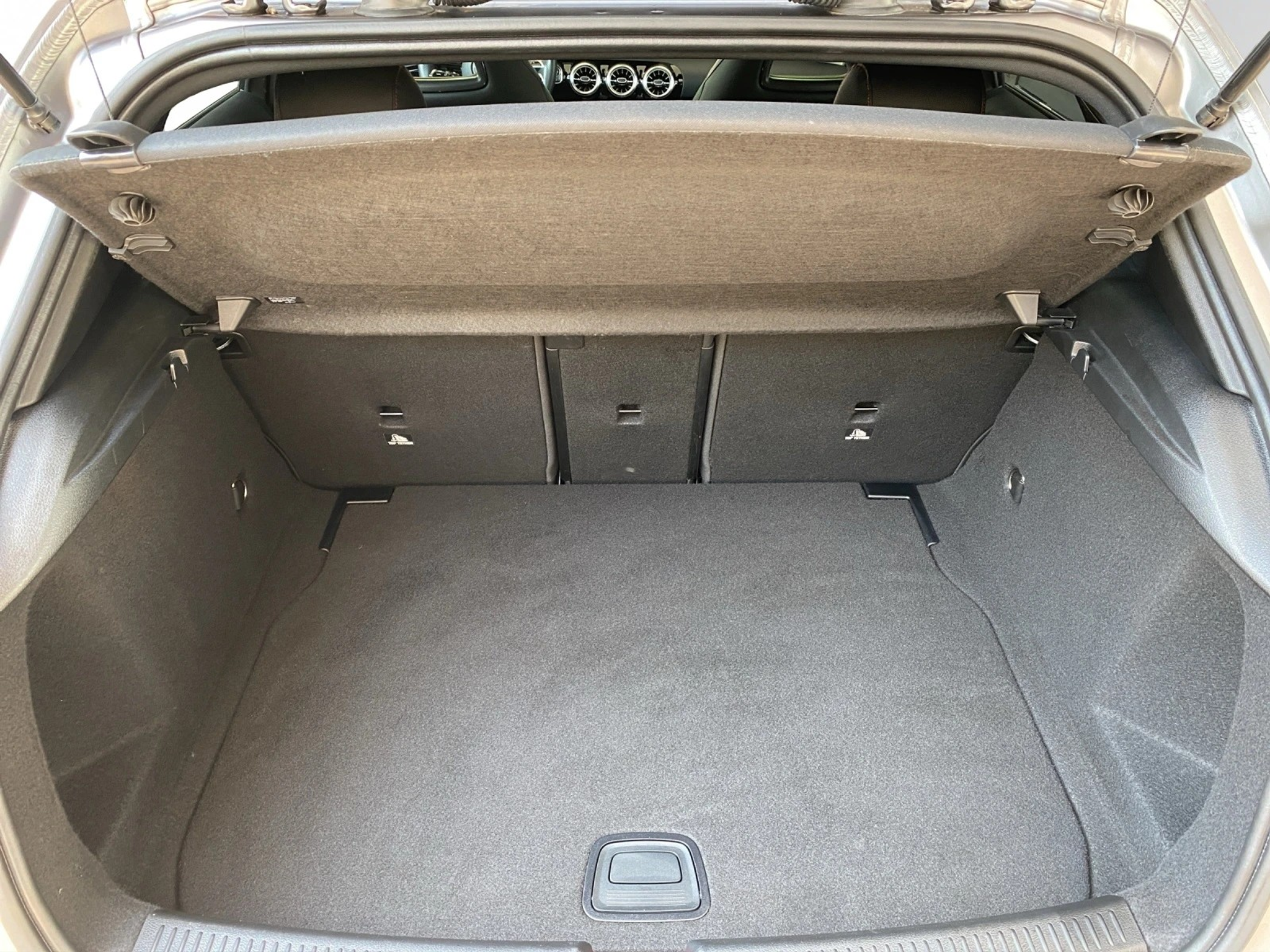 listing desktop thumbnail image 14