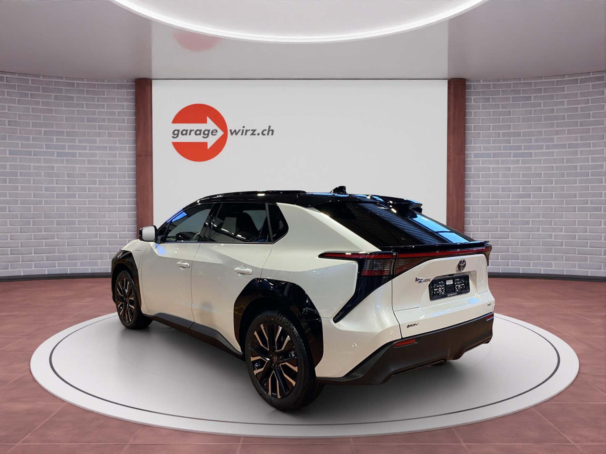 listing desktop thumbnail image 2