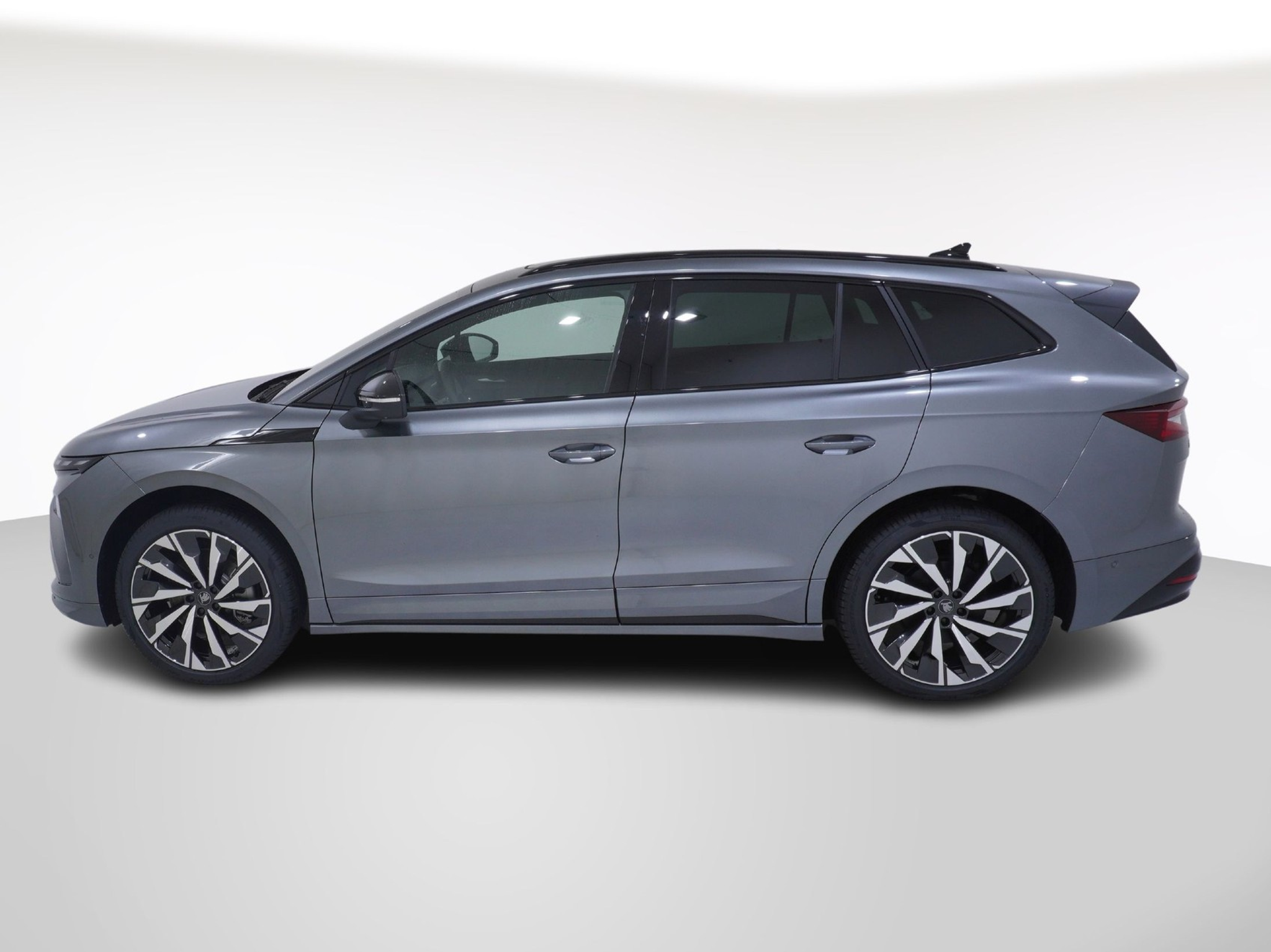 listing desktop thumbnail image 2