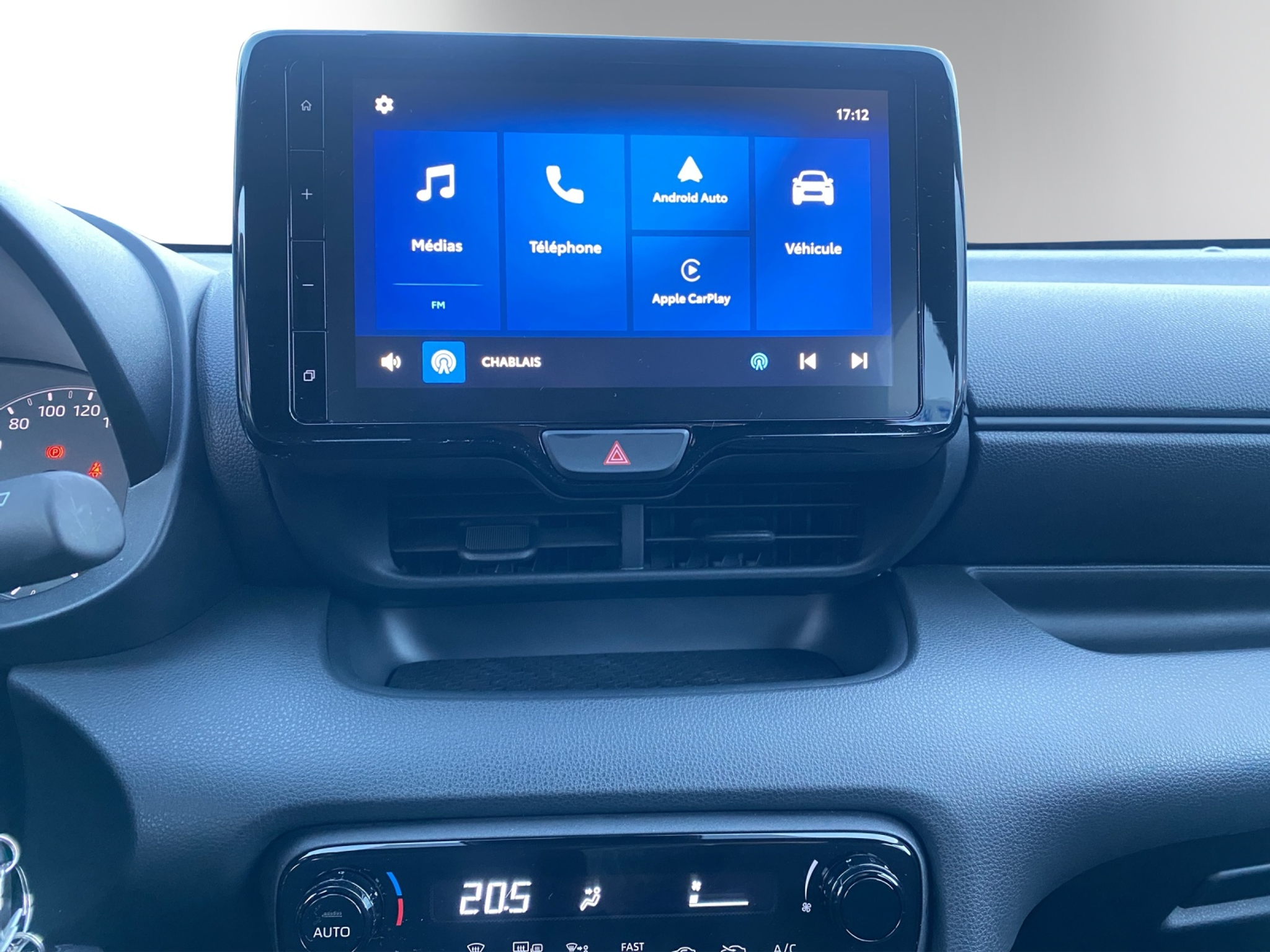 listing desktop thumbnail image 11