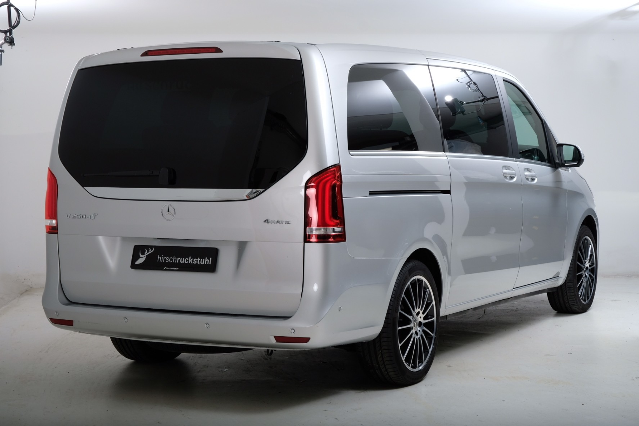 listing desktop thumbnail image 1