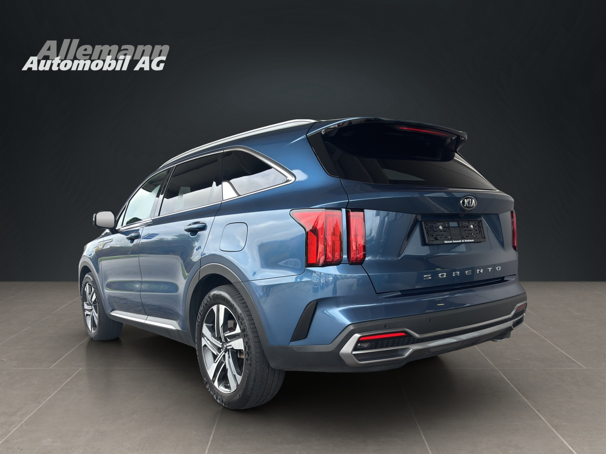 listing desktop thumbnail image 3