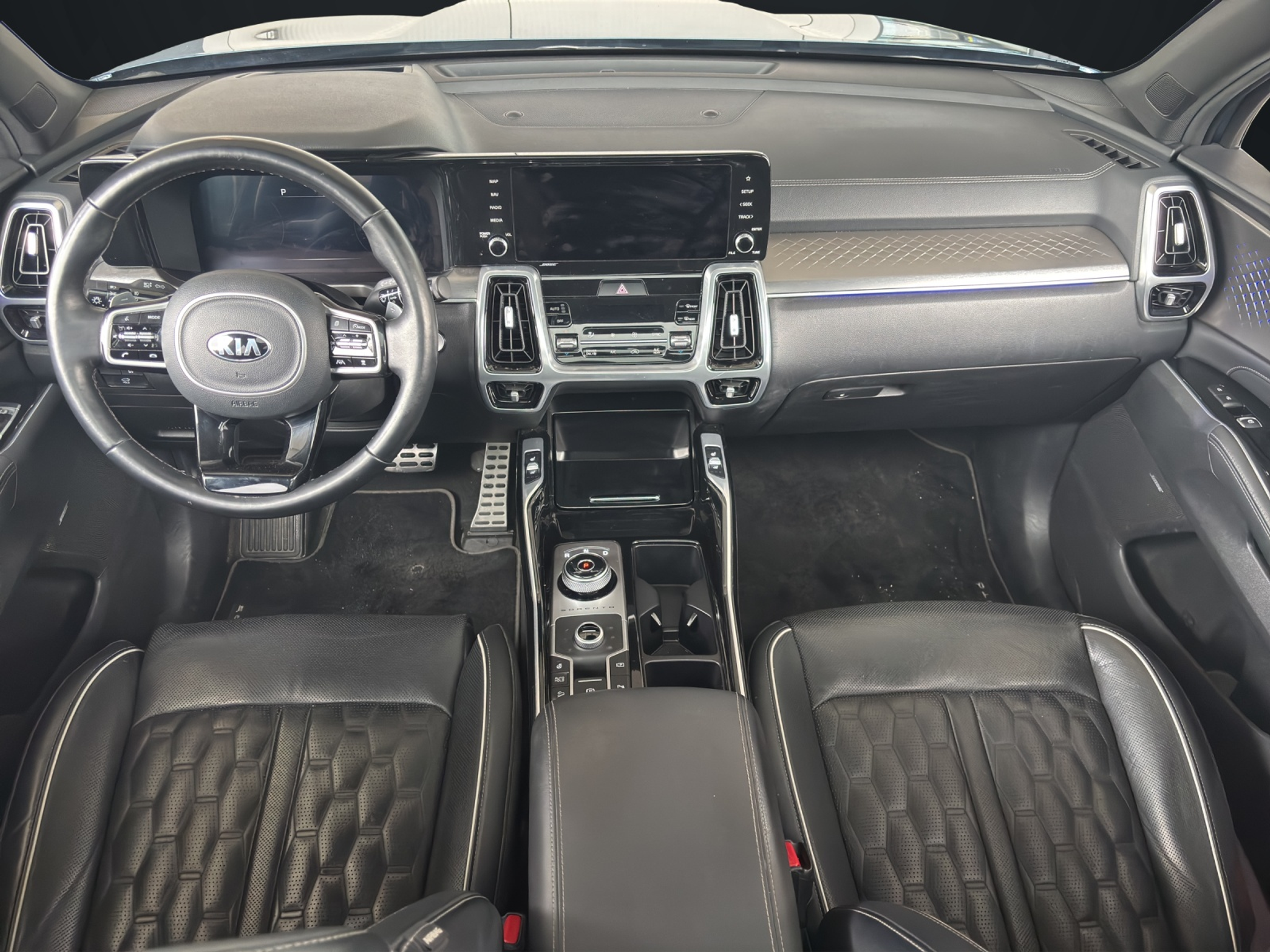 listing desktop thumbnail image 11