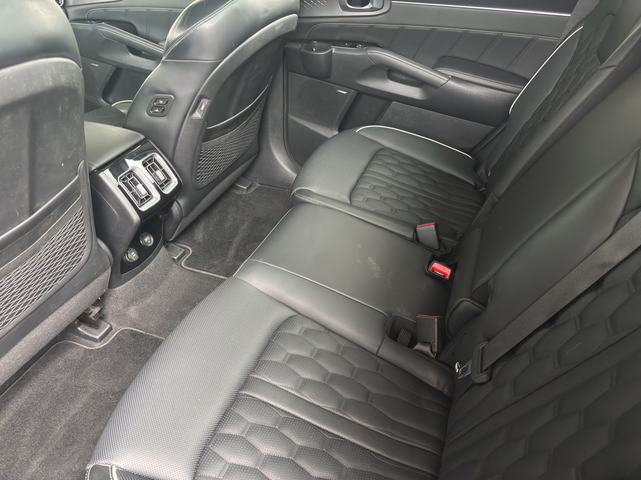 listing desktop thumbnail image 10