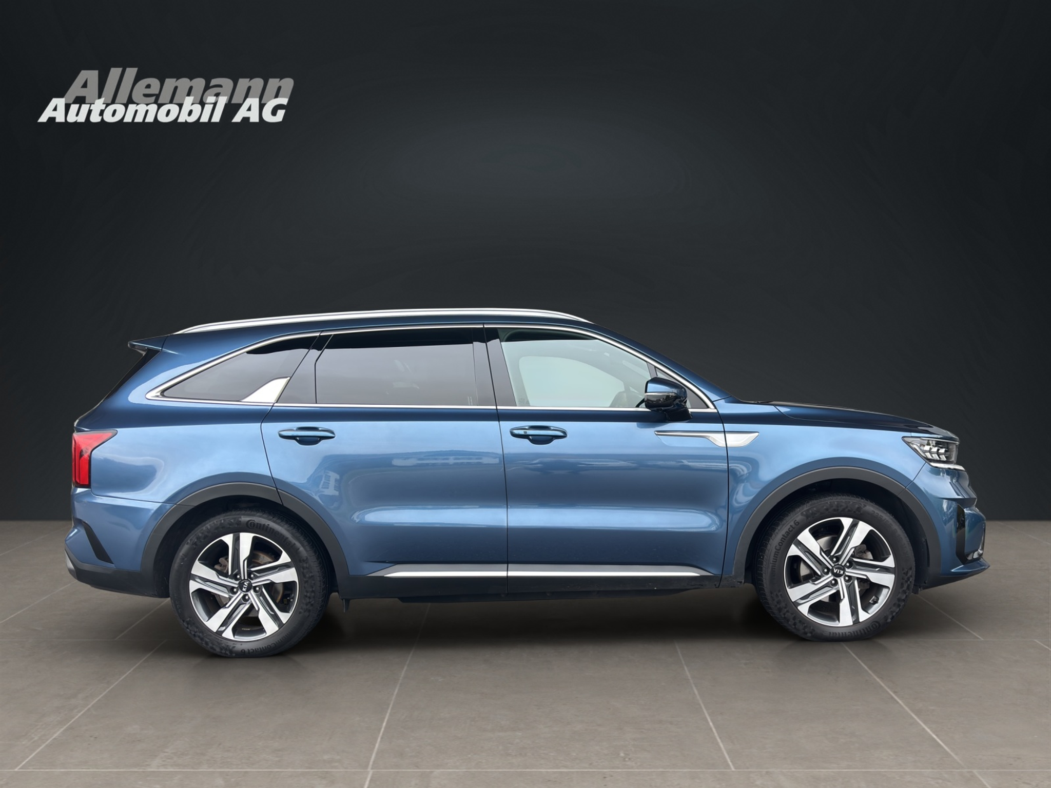 listing desktop thumbnail image 6