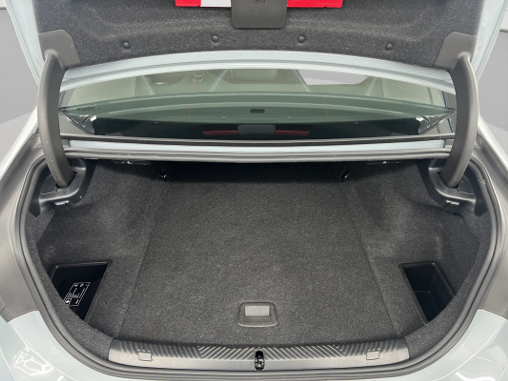 listing desktop thumbnail image 12