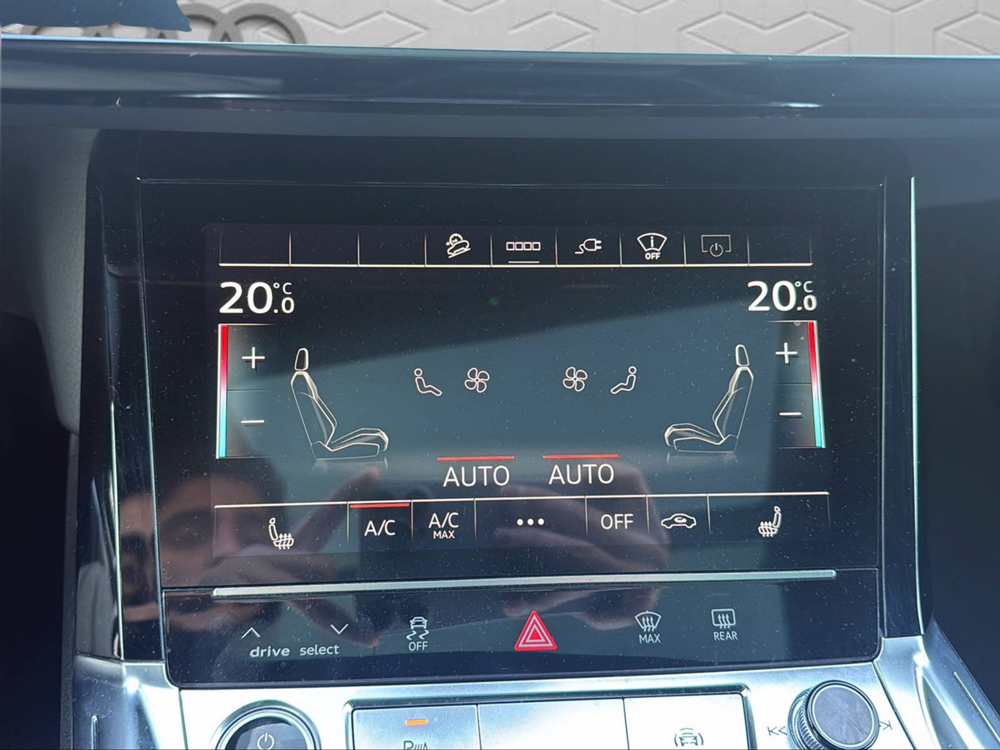 listing desktop thumbnail image 19