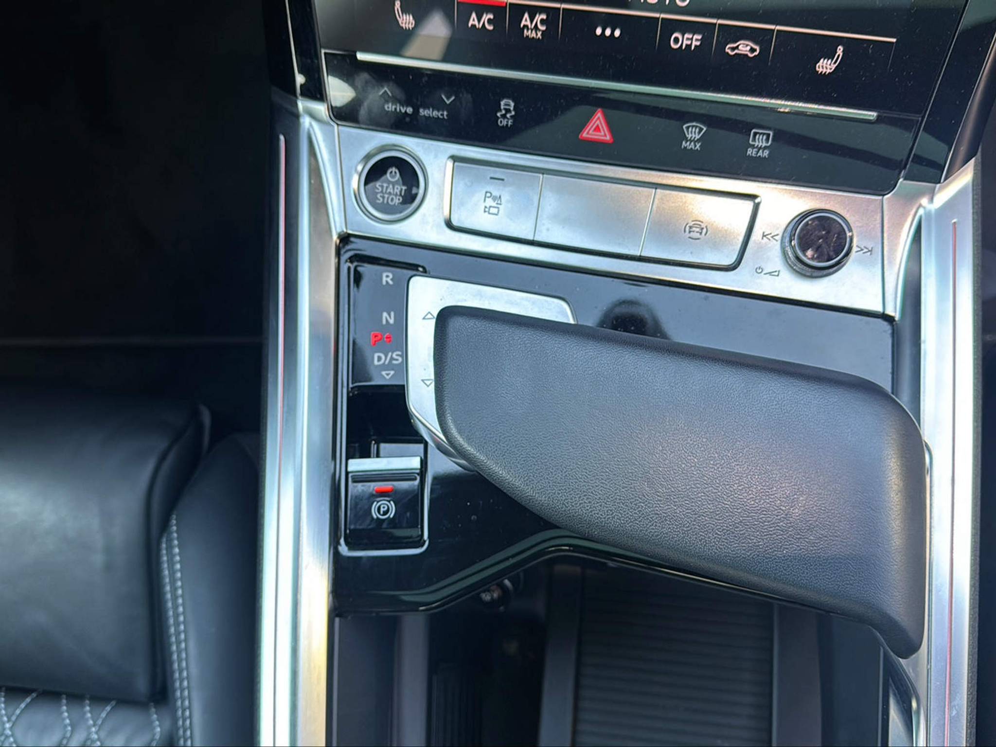 listing desktop thumbnail image 14