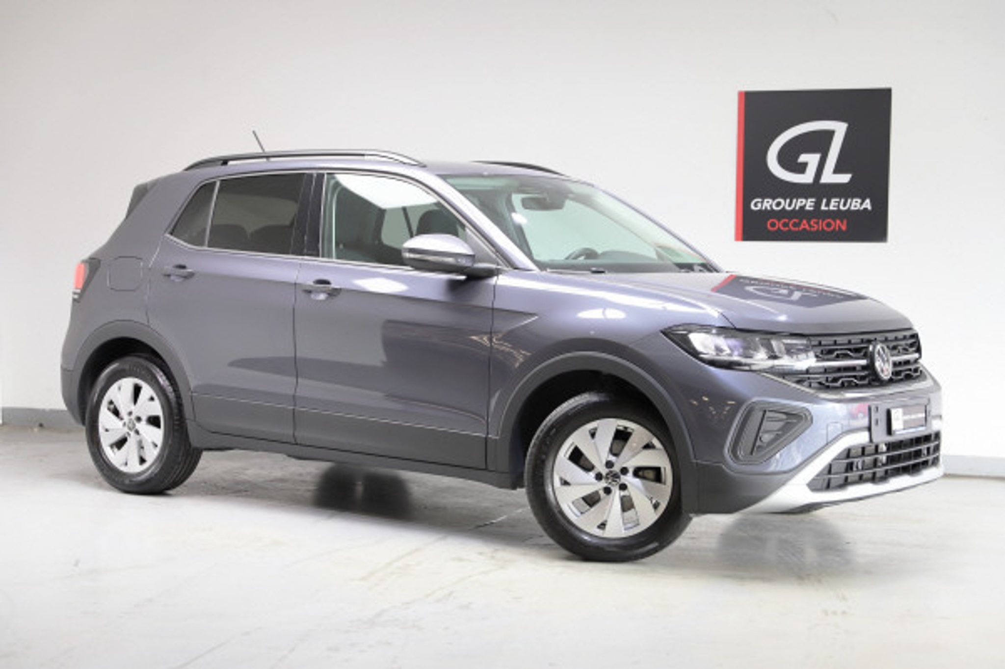 listing desktop thumbnail image 0