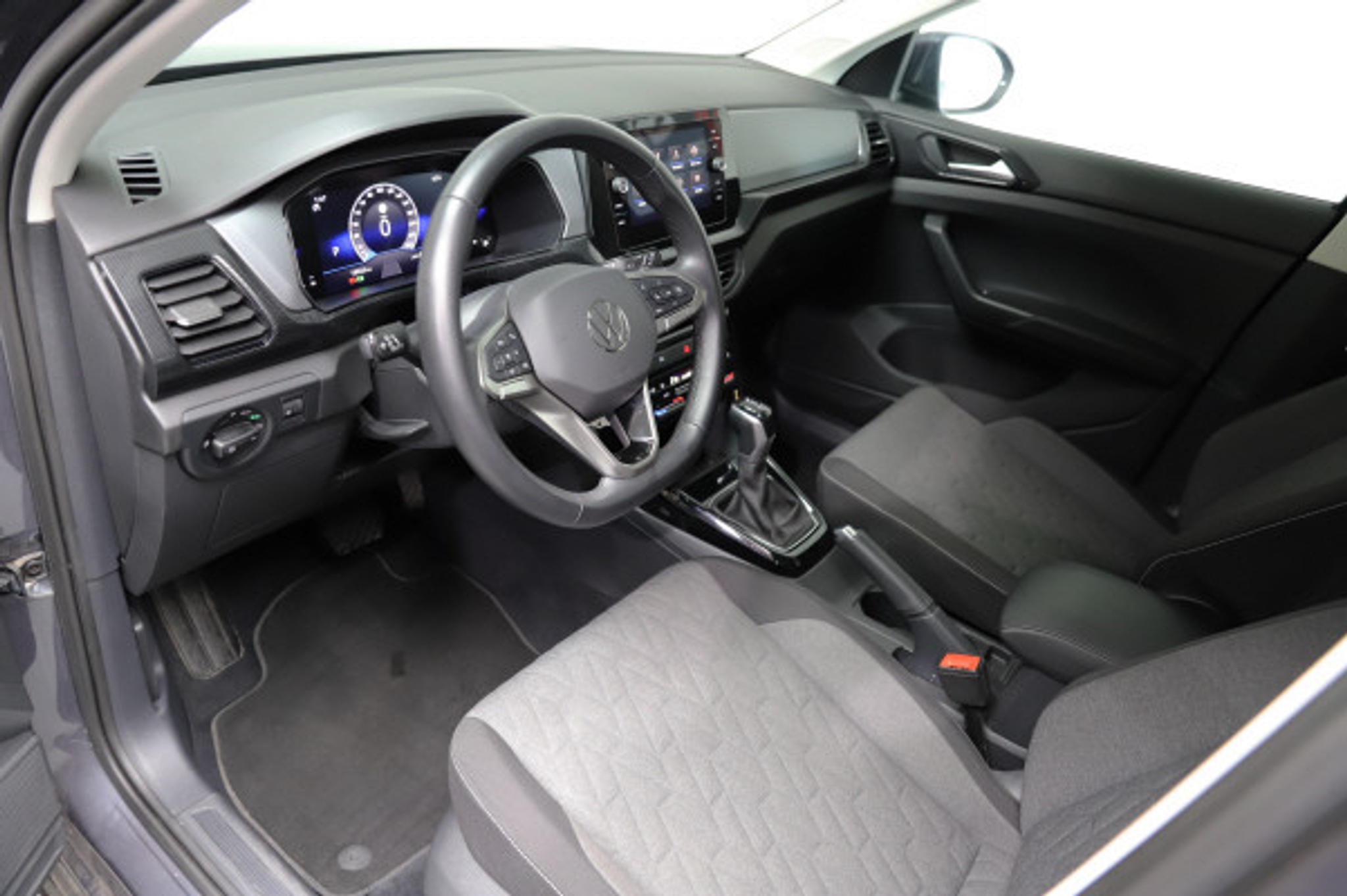 listing desktop thumbnail image 7