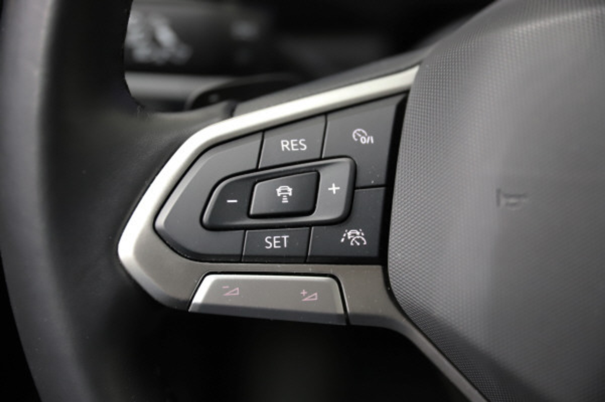 listing desktop thumbnail image 13