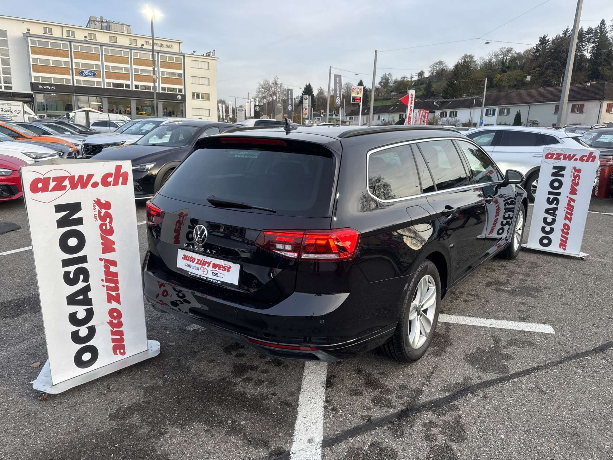 listing desktop thumbnail image 2