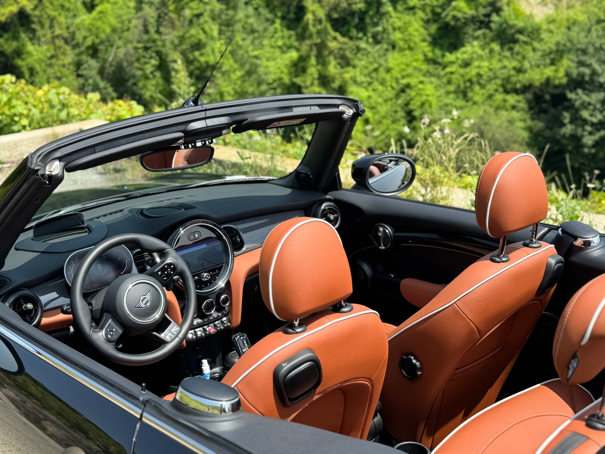 listing desktop thumbnail image 4