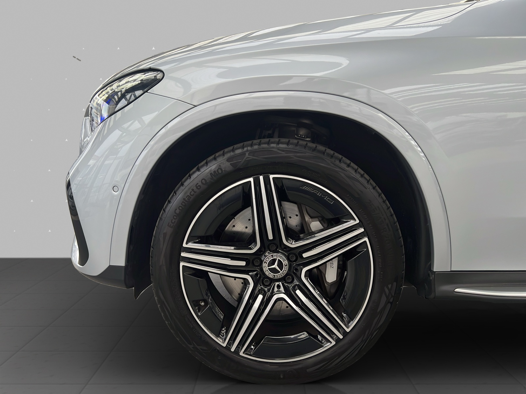 listing desktop thumbnail image 17