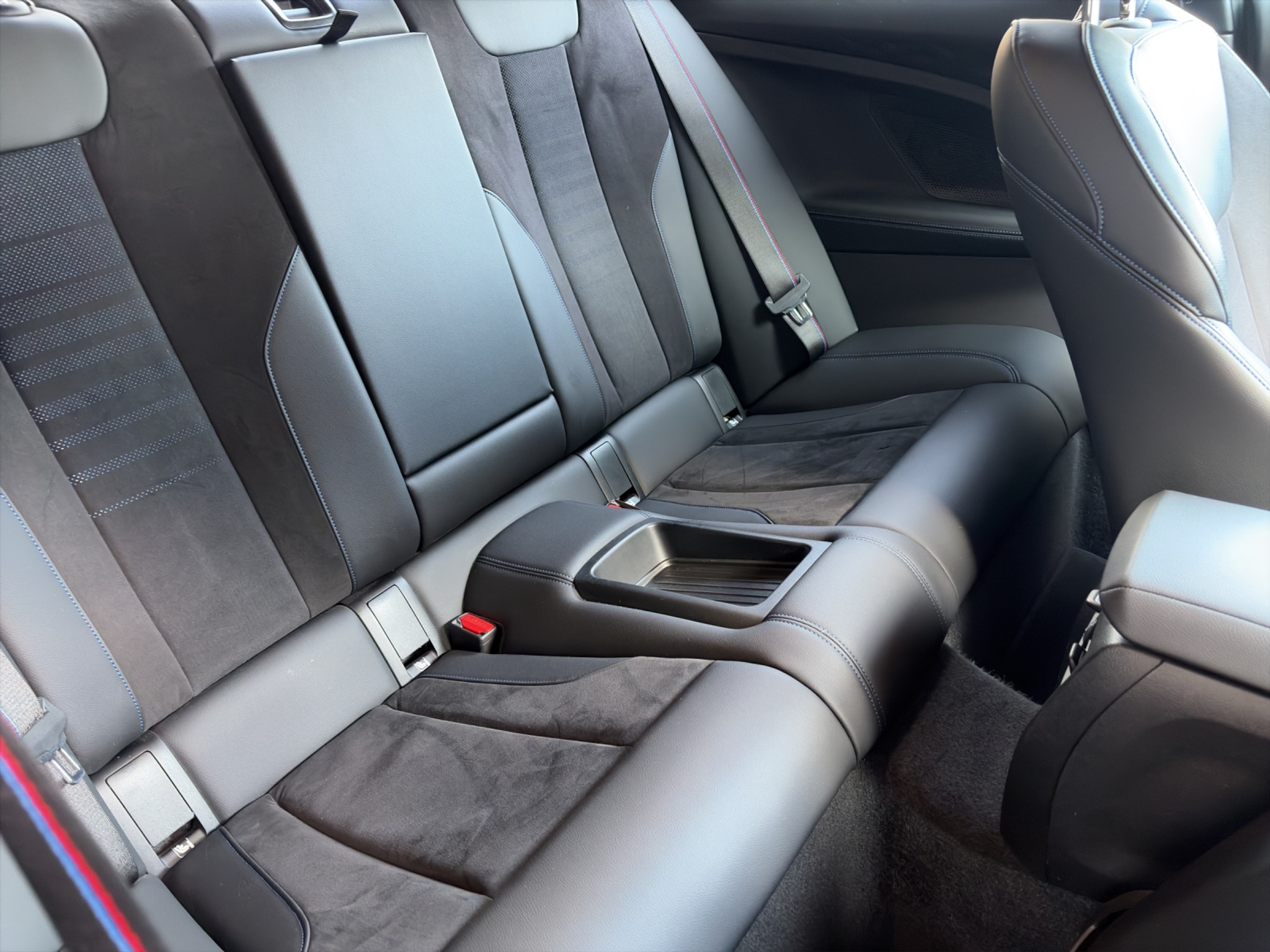 listing desktop thumbnail image 18