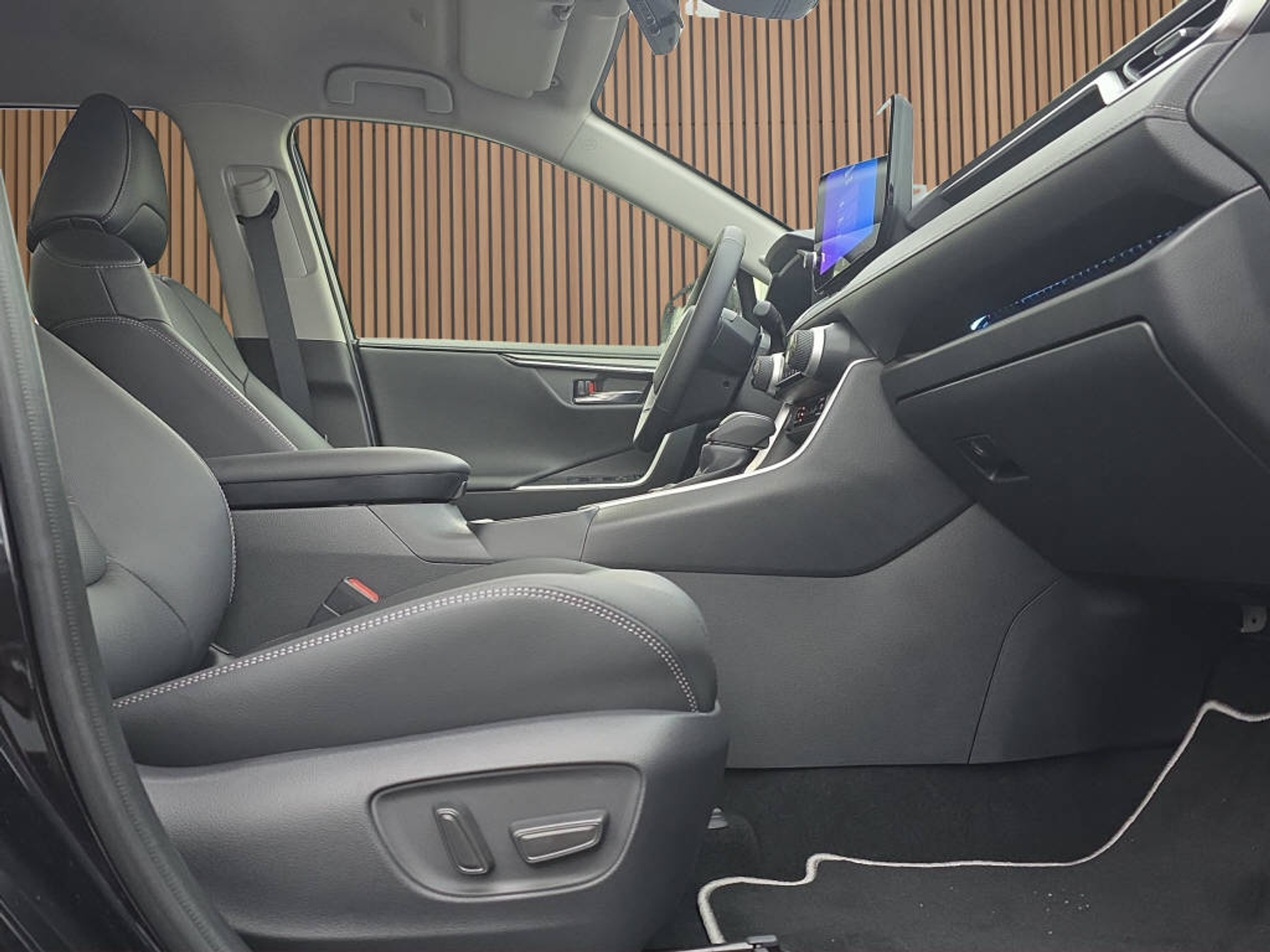 listing desktop thumbnail image 20