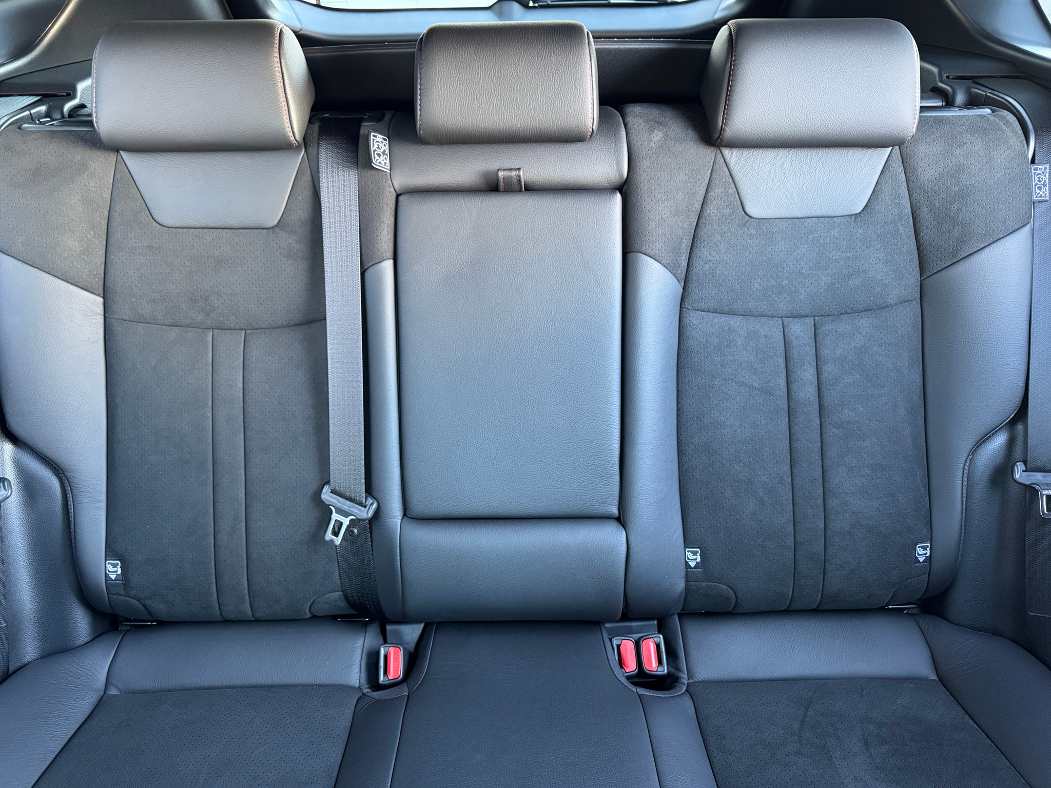 listing desktop thumbnail image 12