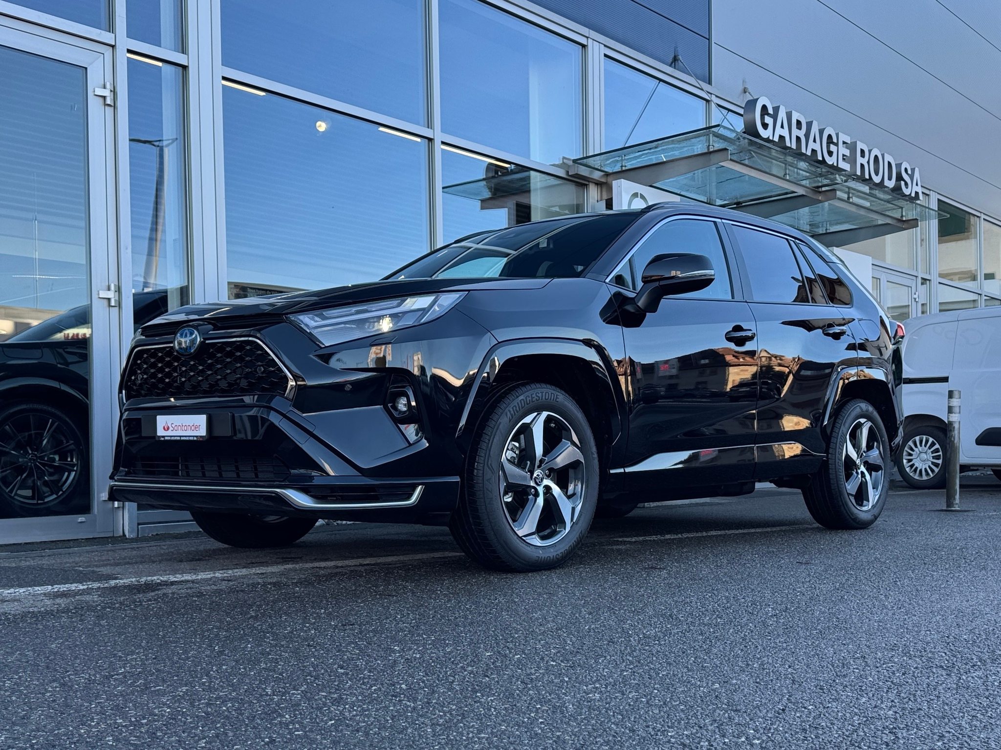 listing desktop thumbnail image 1