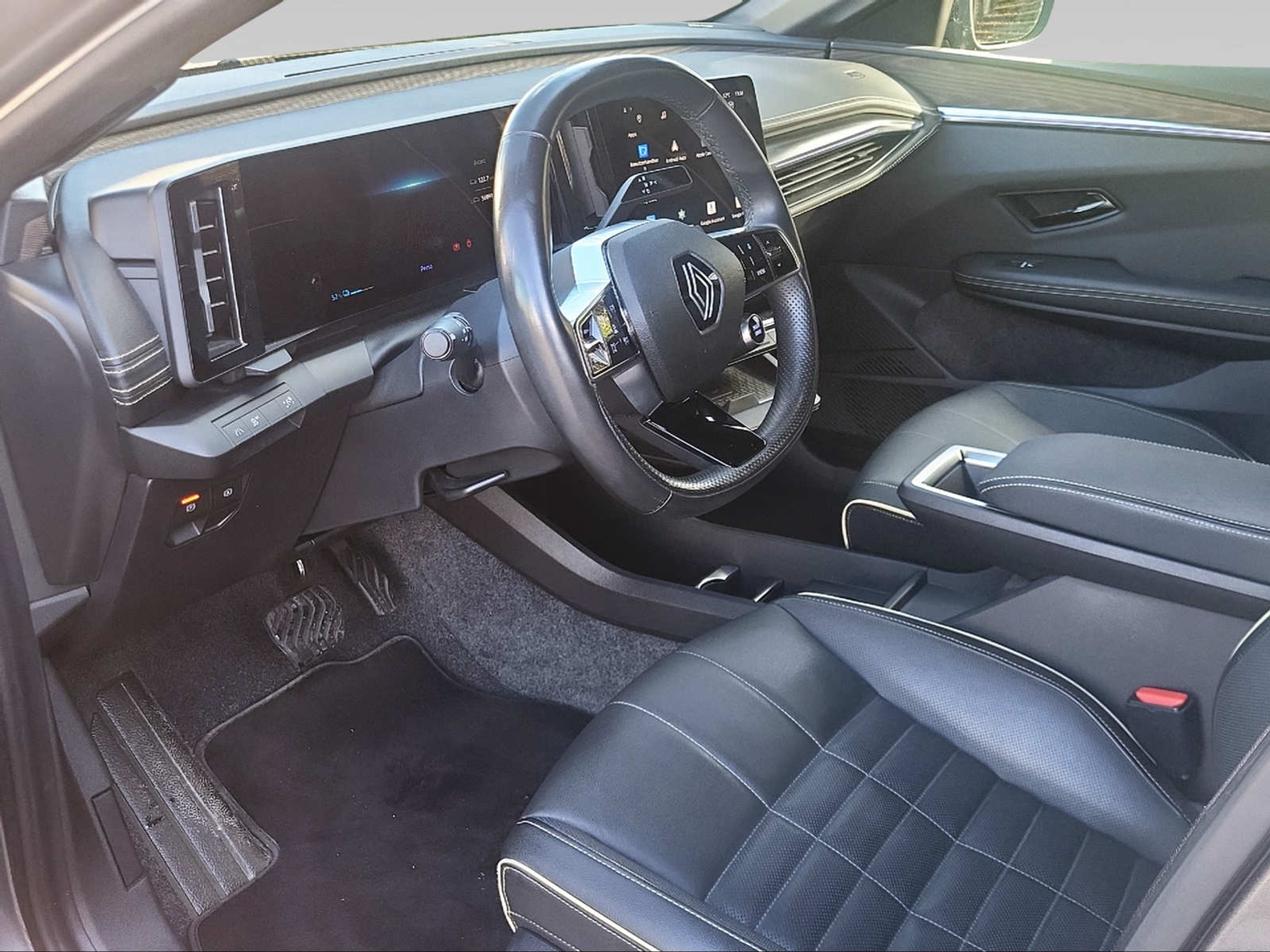 listing desktop thumbnail image 3