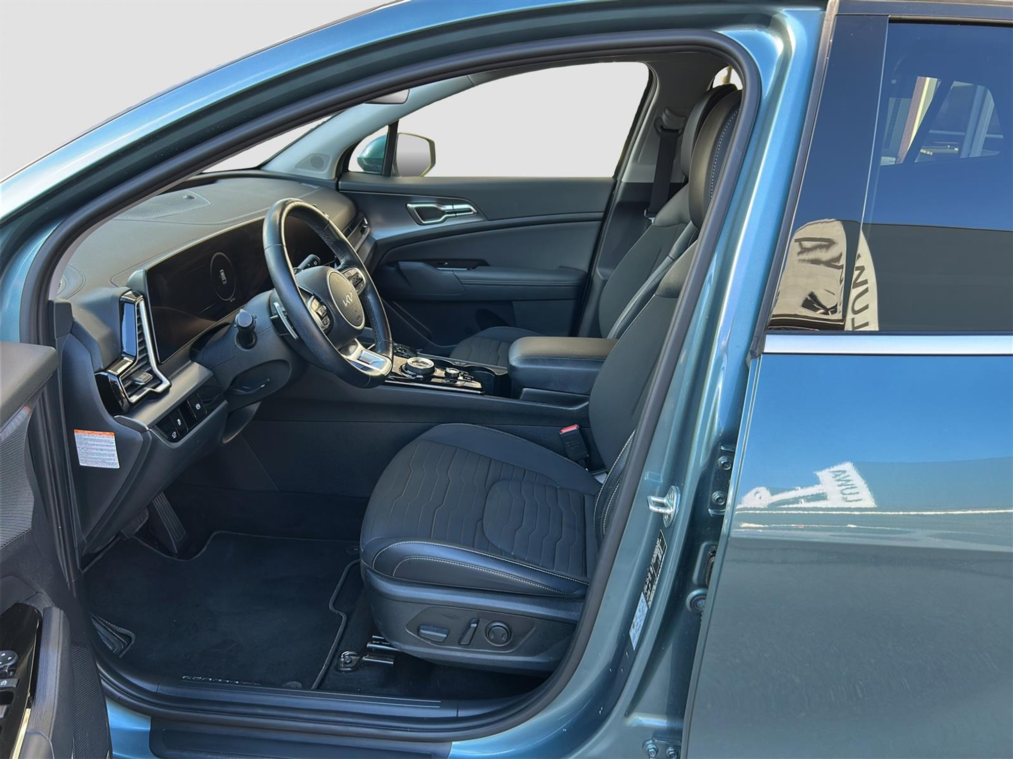 listing desktop thumbnail image 6