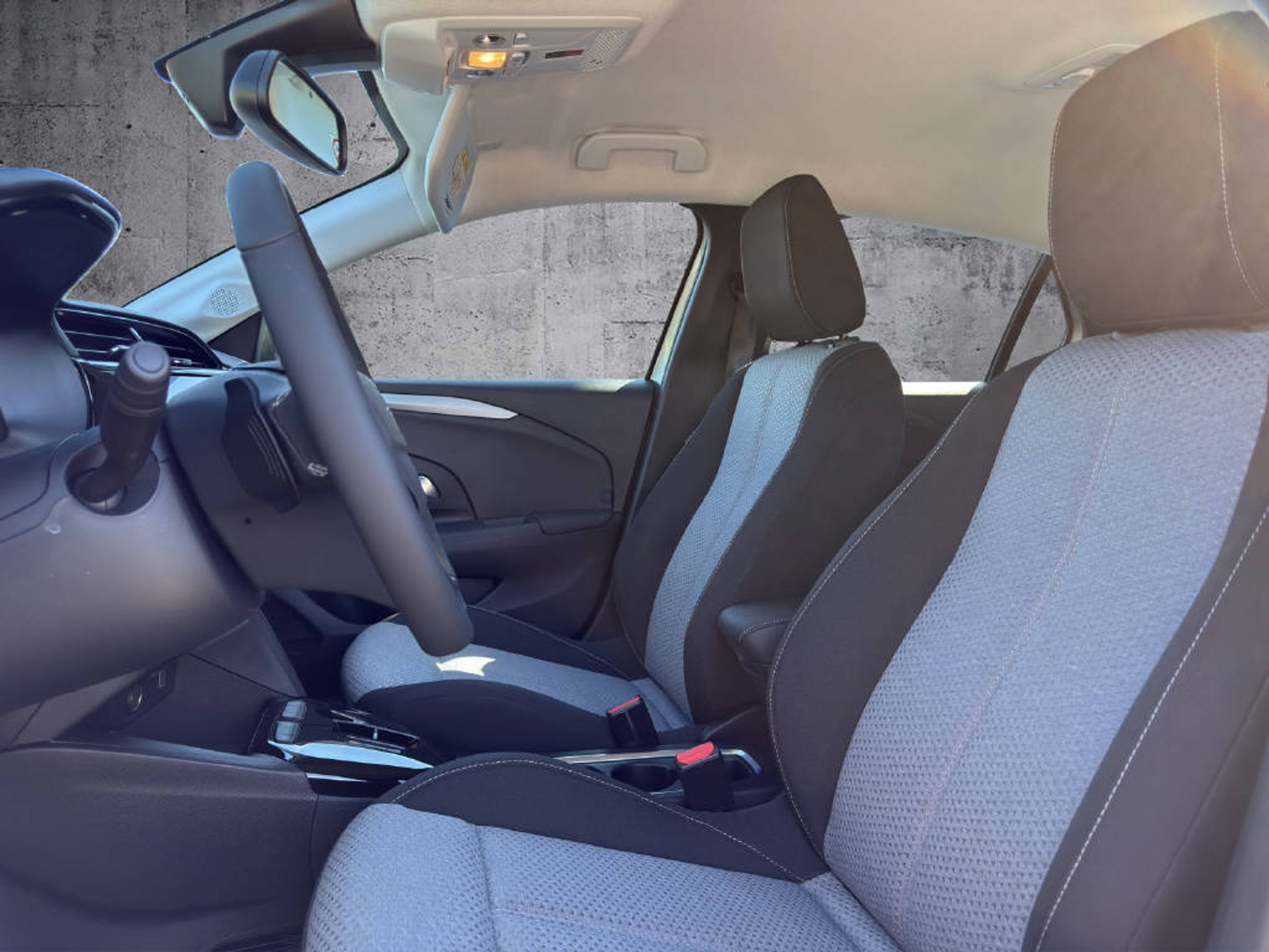 listing desktop thumbnail image 6