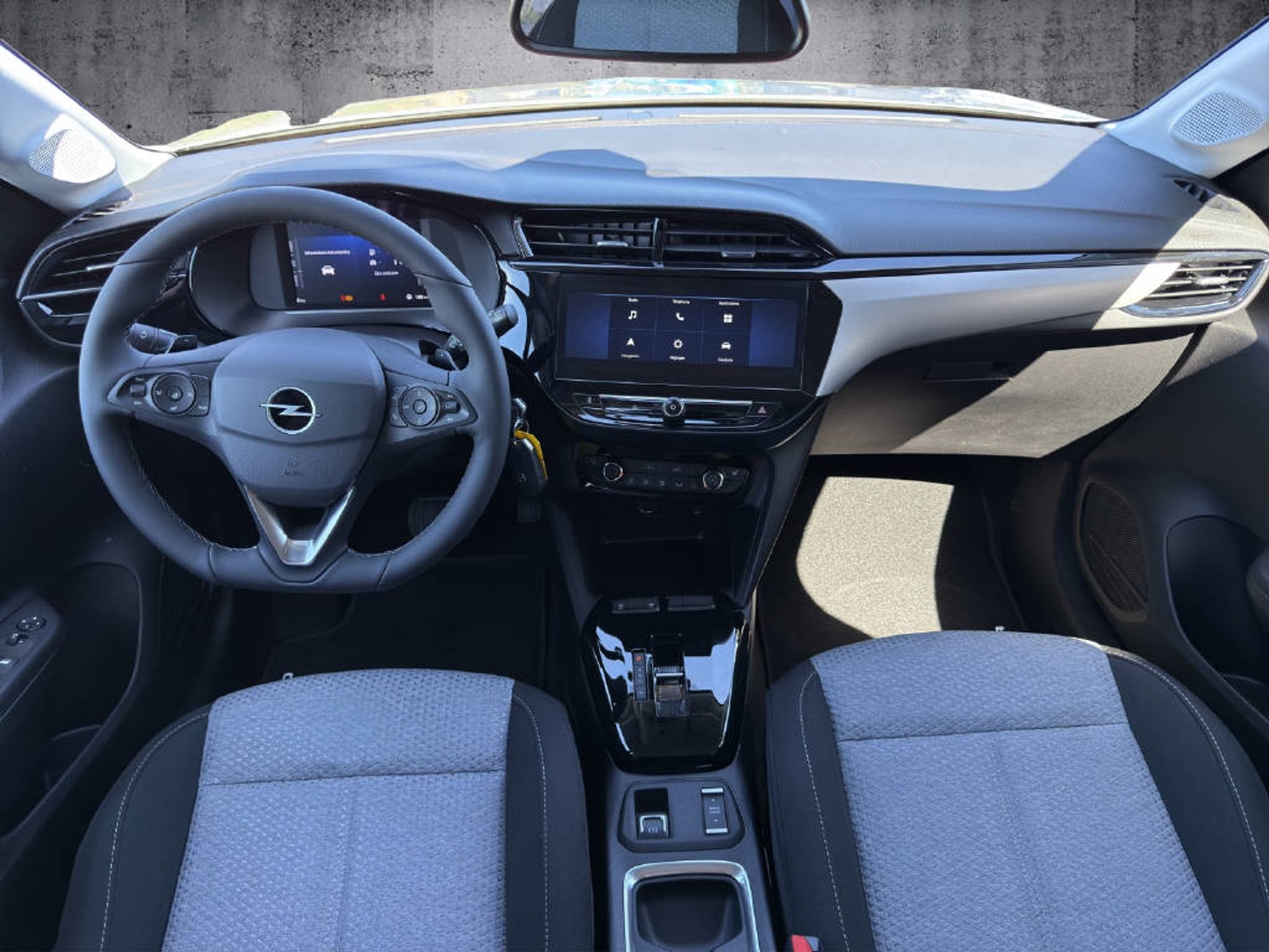 listing desktop thumbnail image 12