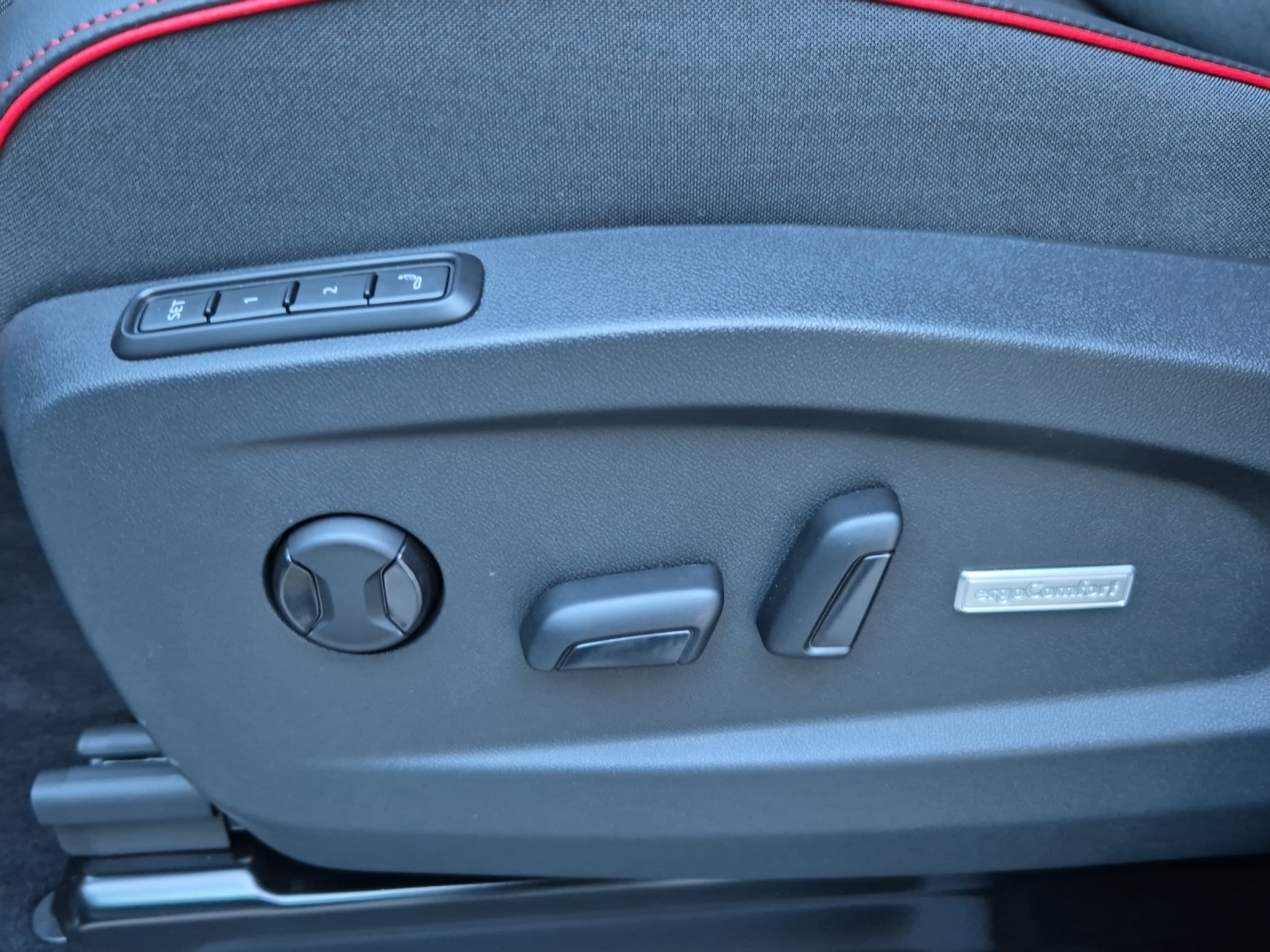 listing desktop thumbnail image 9