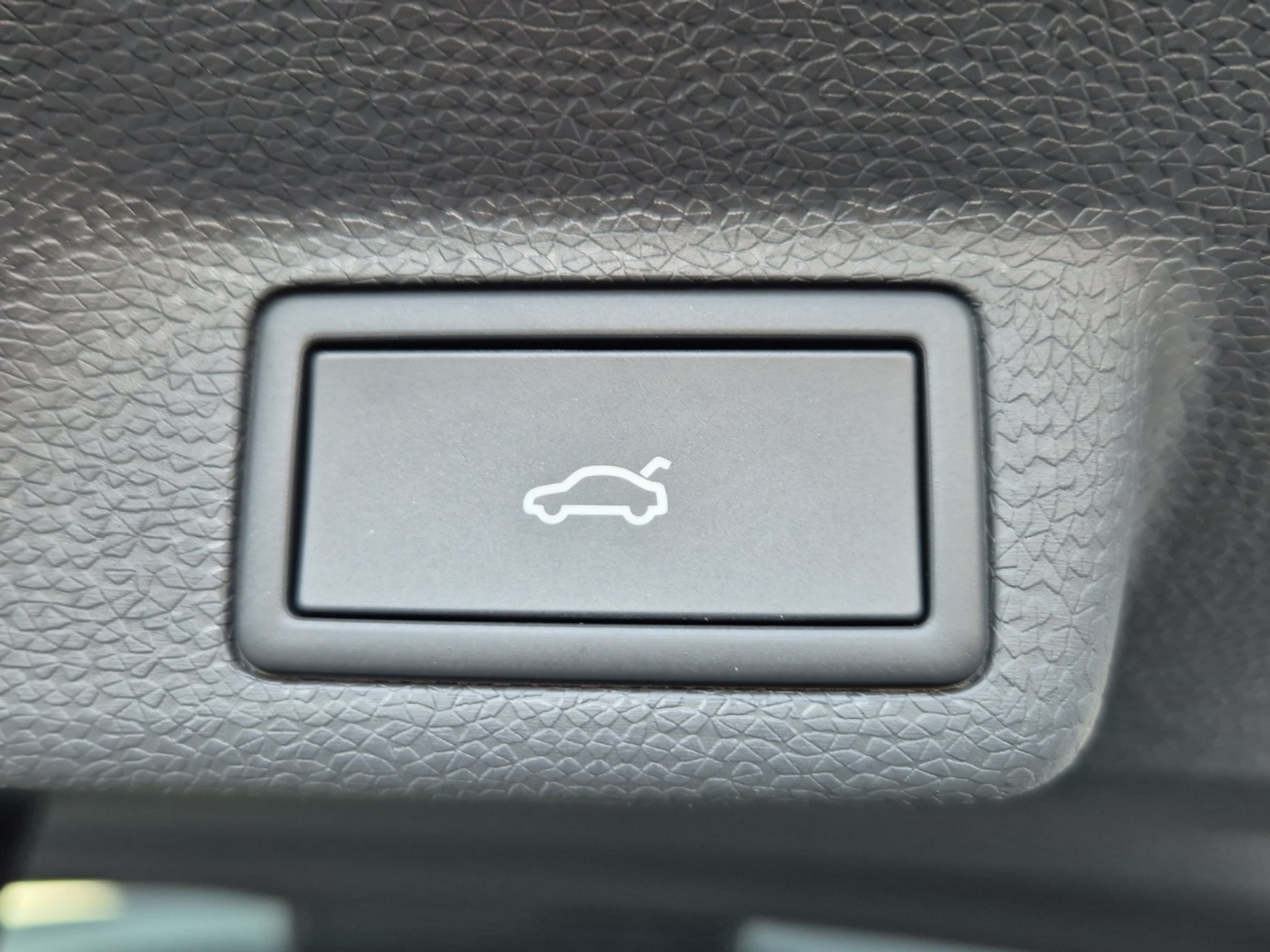 listing desktop thumbnail image 11