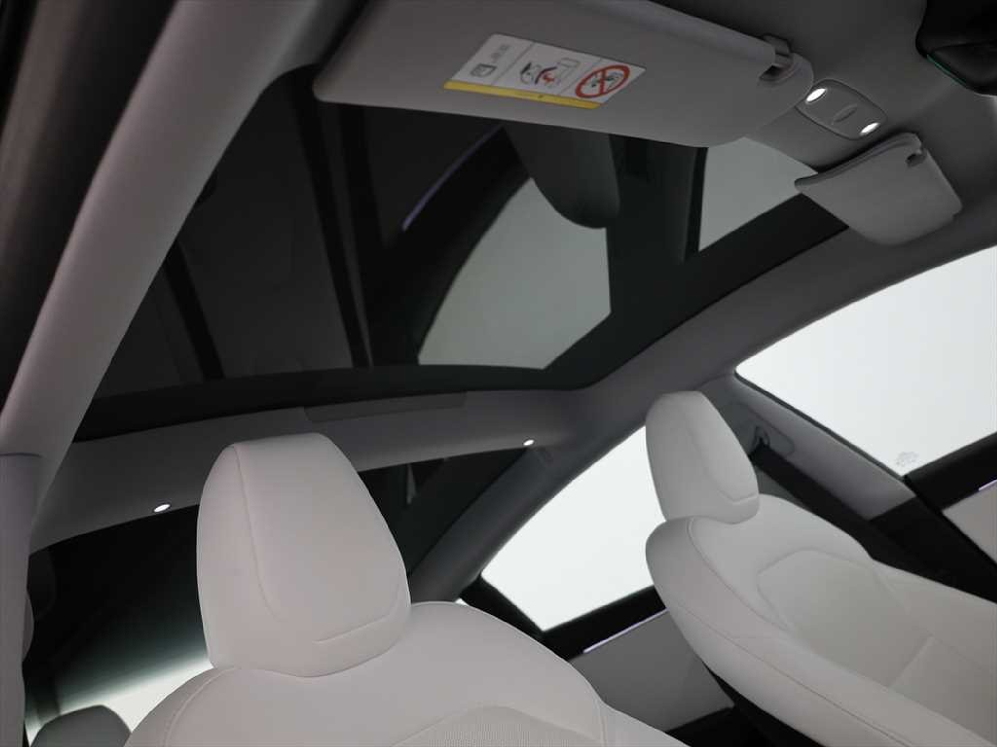 listing desktop thumbnail image 11