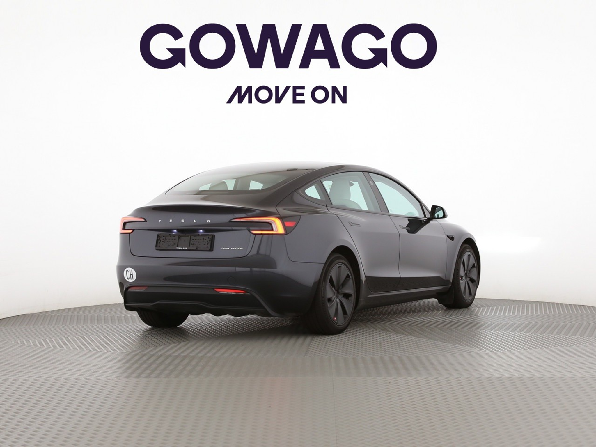 listing desktop thumbnail image 1