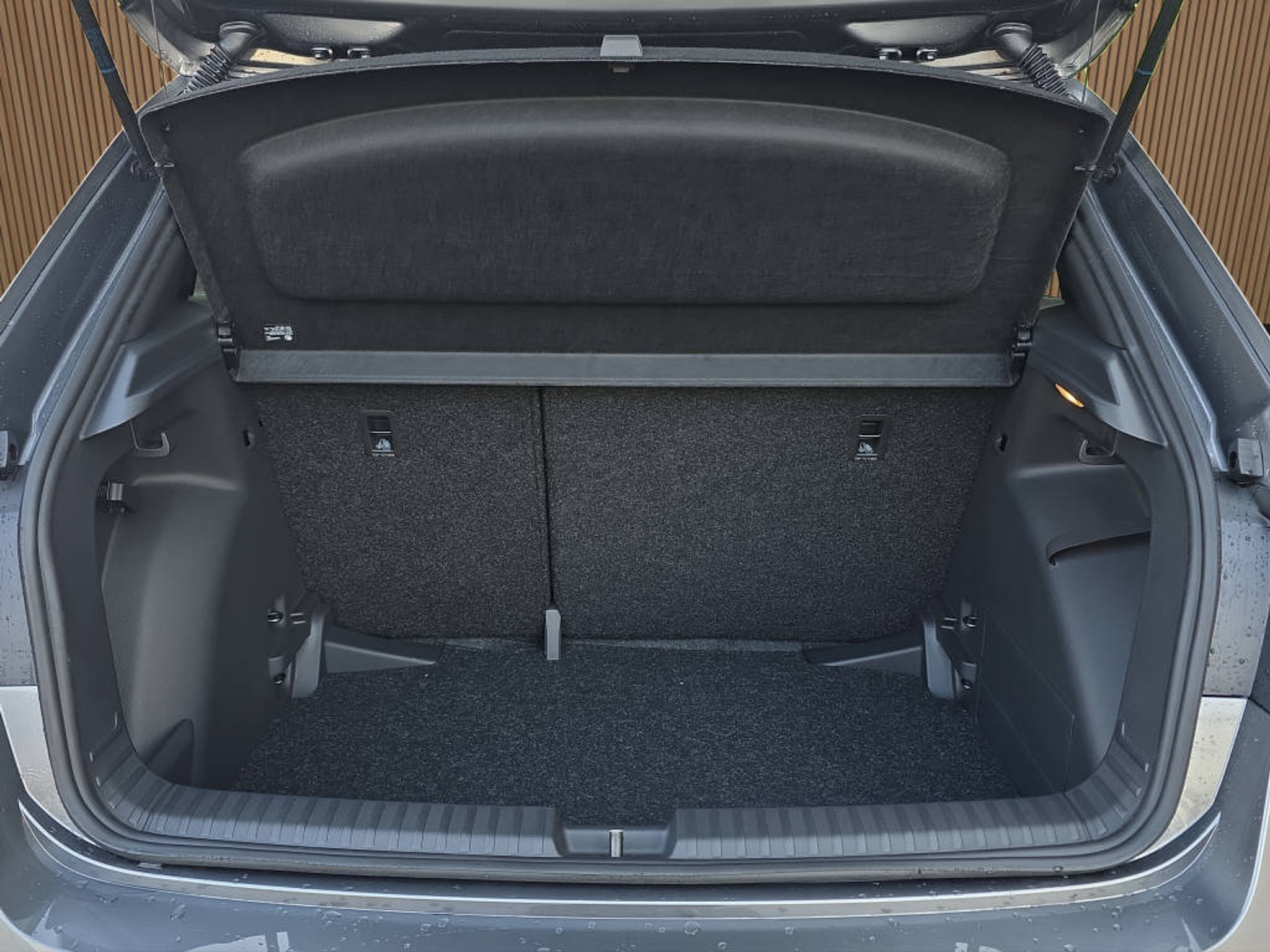 listing desktop thumbnail image 14