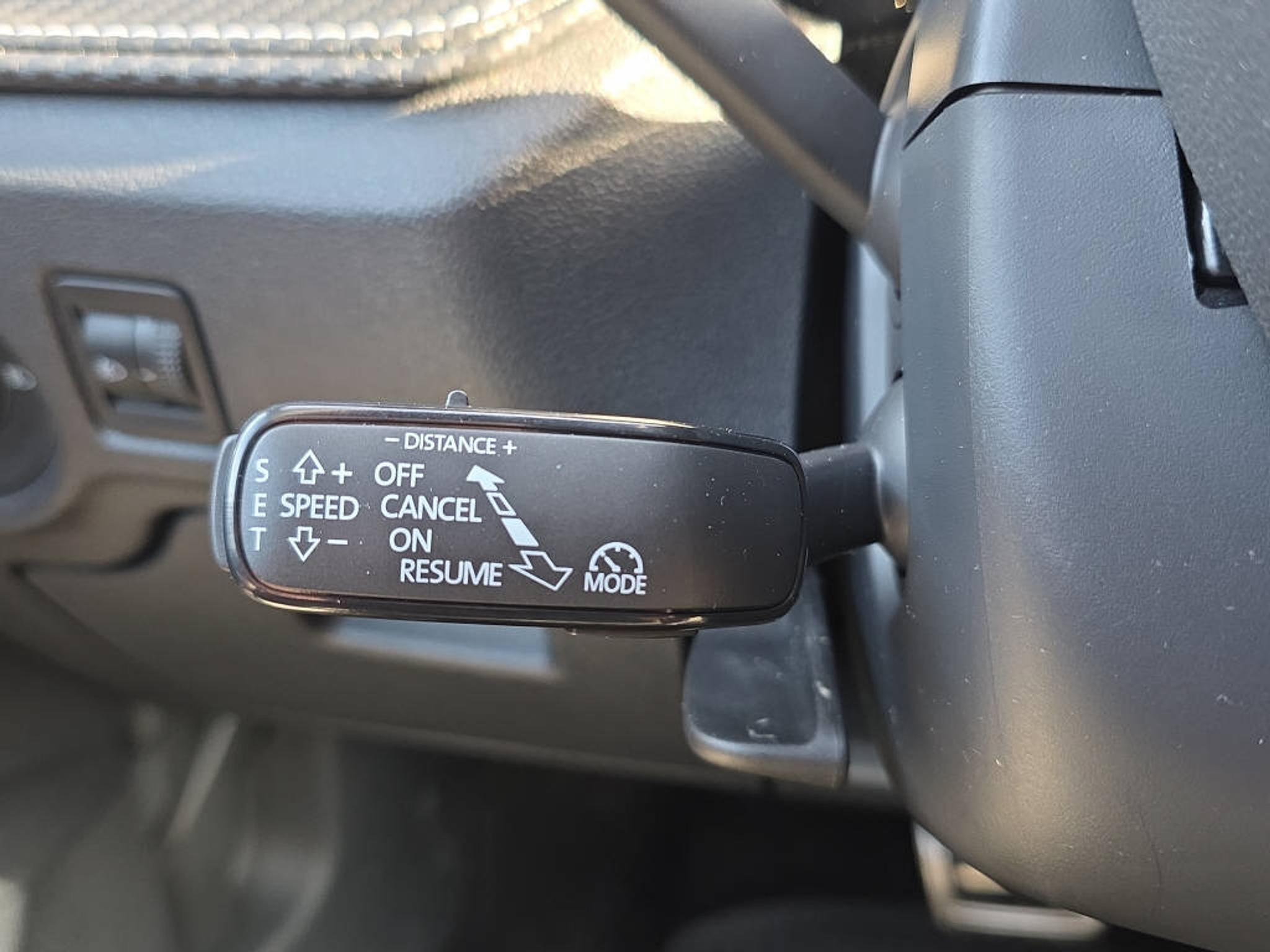 listing desktop thumbnail image 22