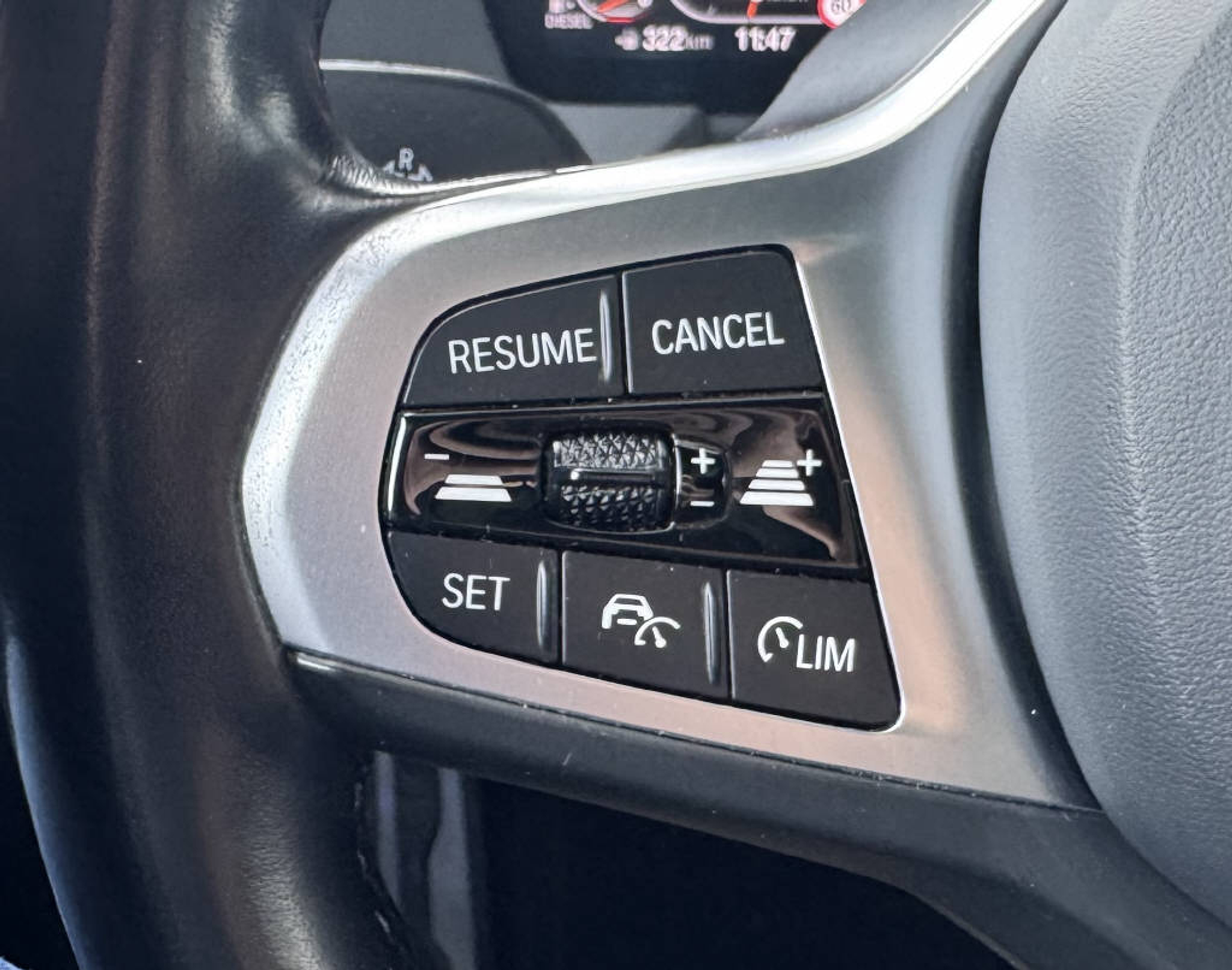 listing desktop thumbnail image 14