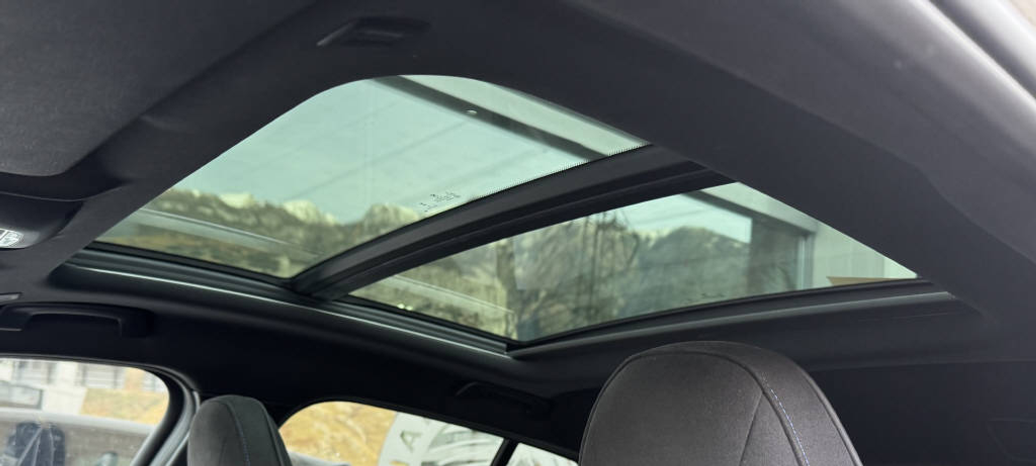 listing desktop thumbnail image 8