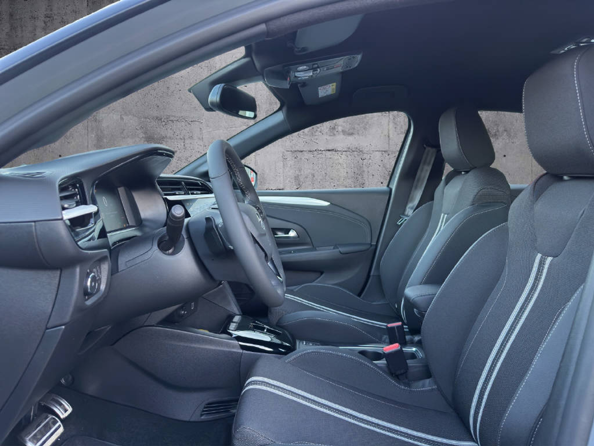 listing desktop thumbnail image 6