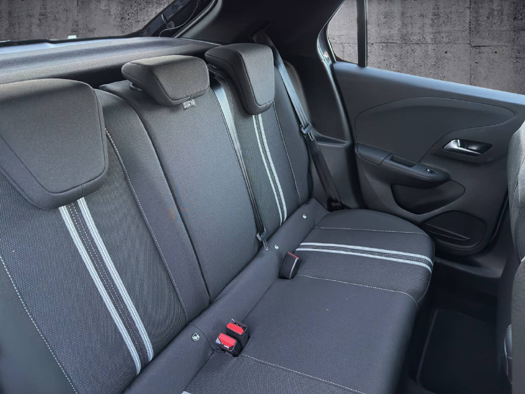 listing desktop thumbnail image 10