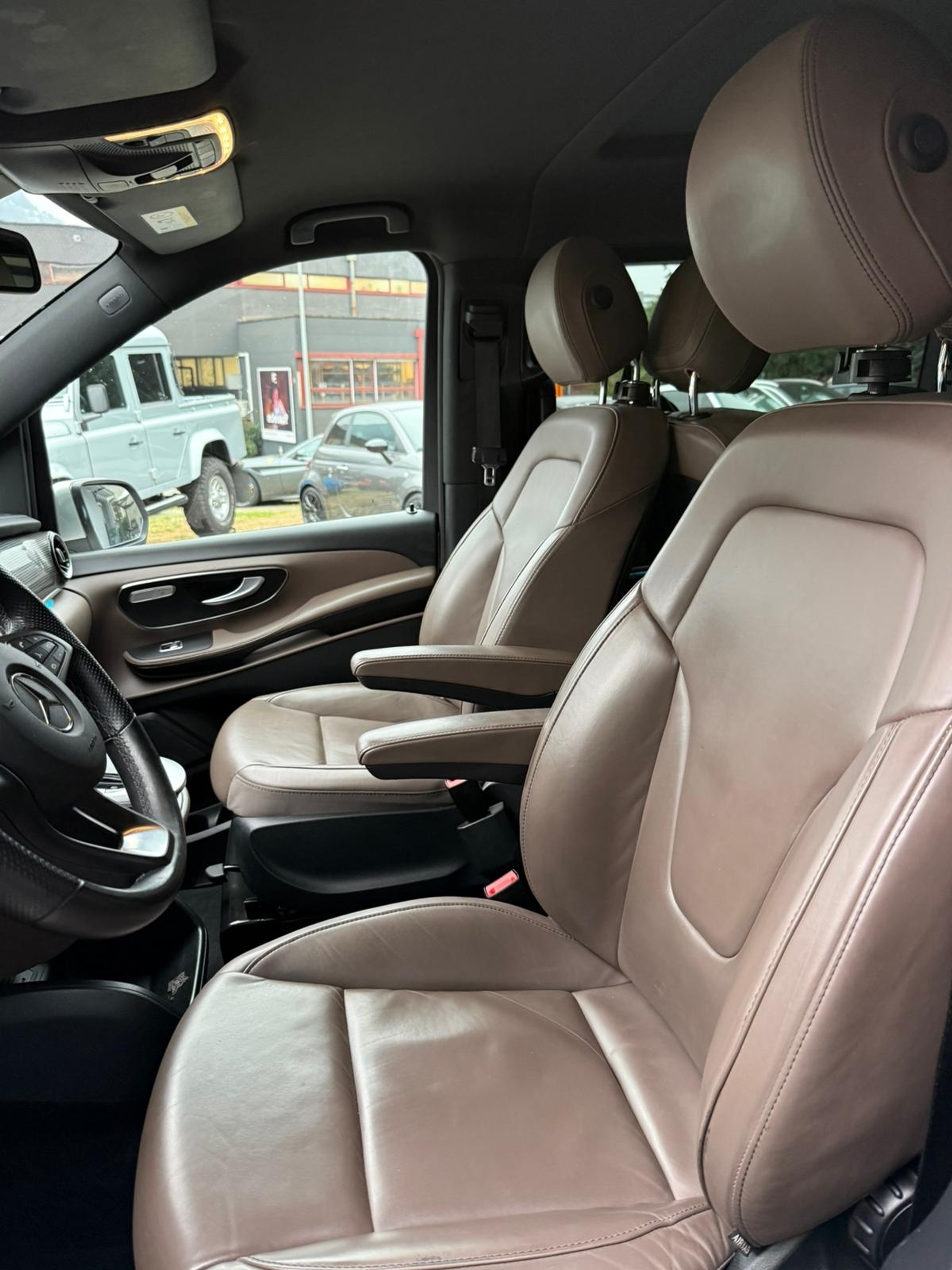 listing desktop thumbnail image 10