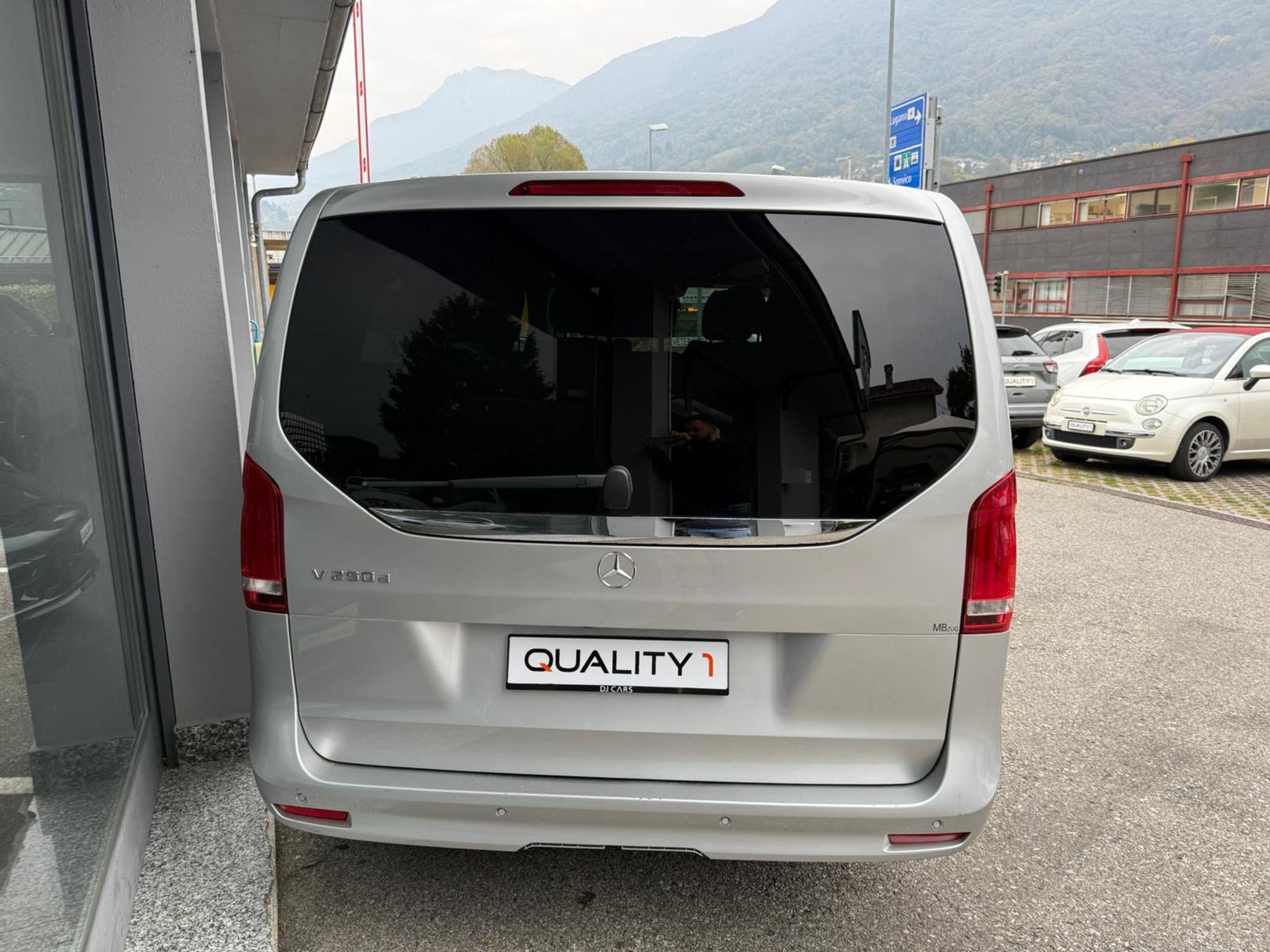 listing desktop thumbnail image 5