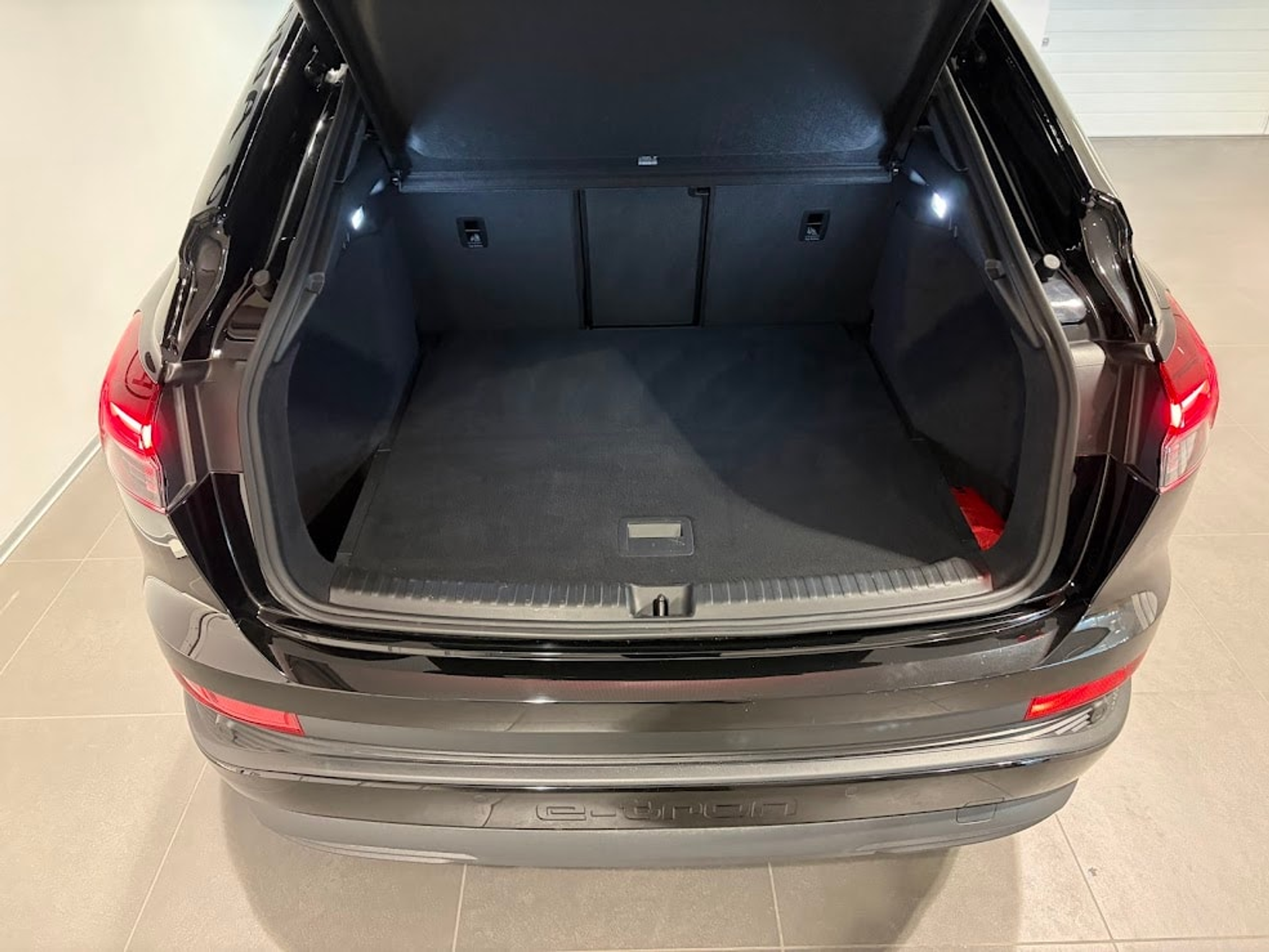 listing desktop thumbnail image 12