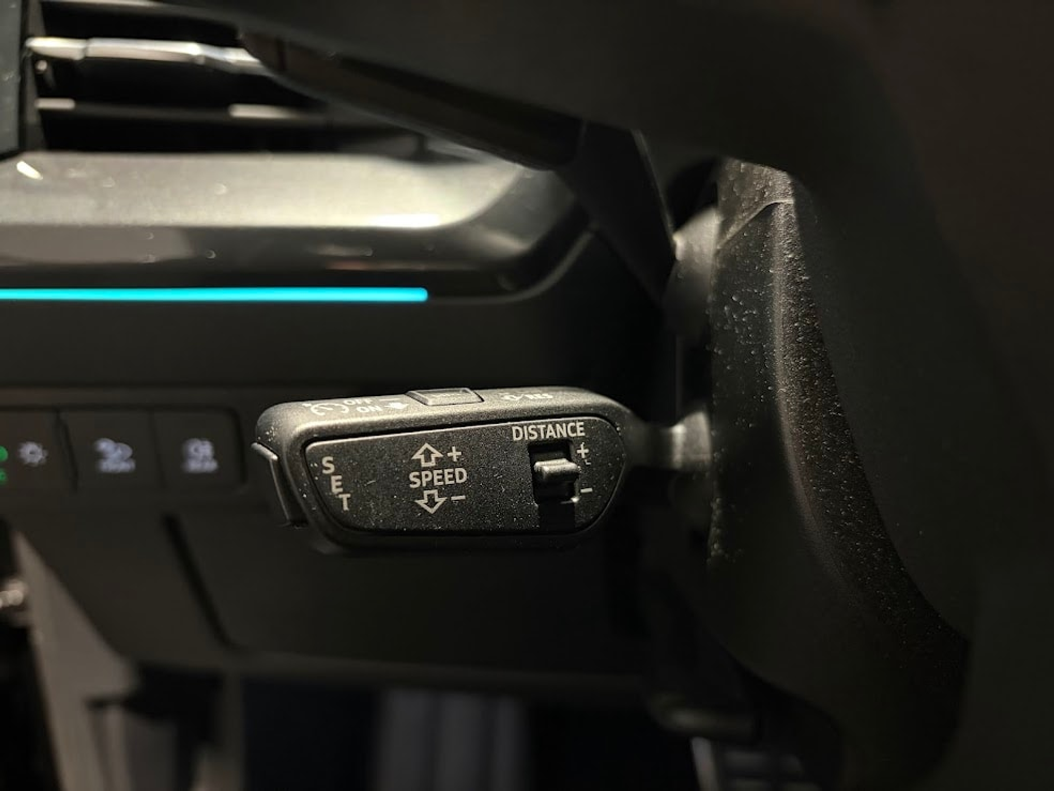 listing desktop thumbnail image 6