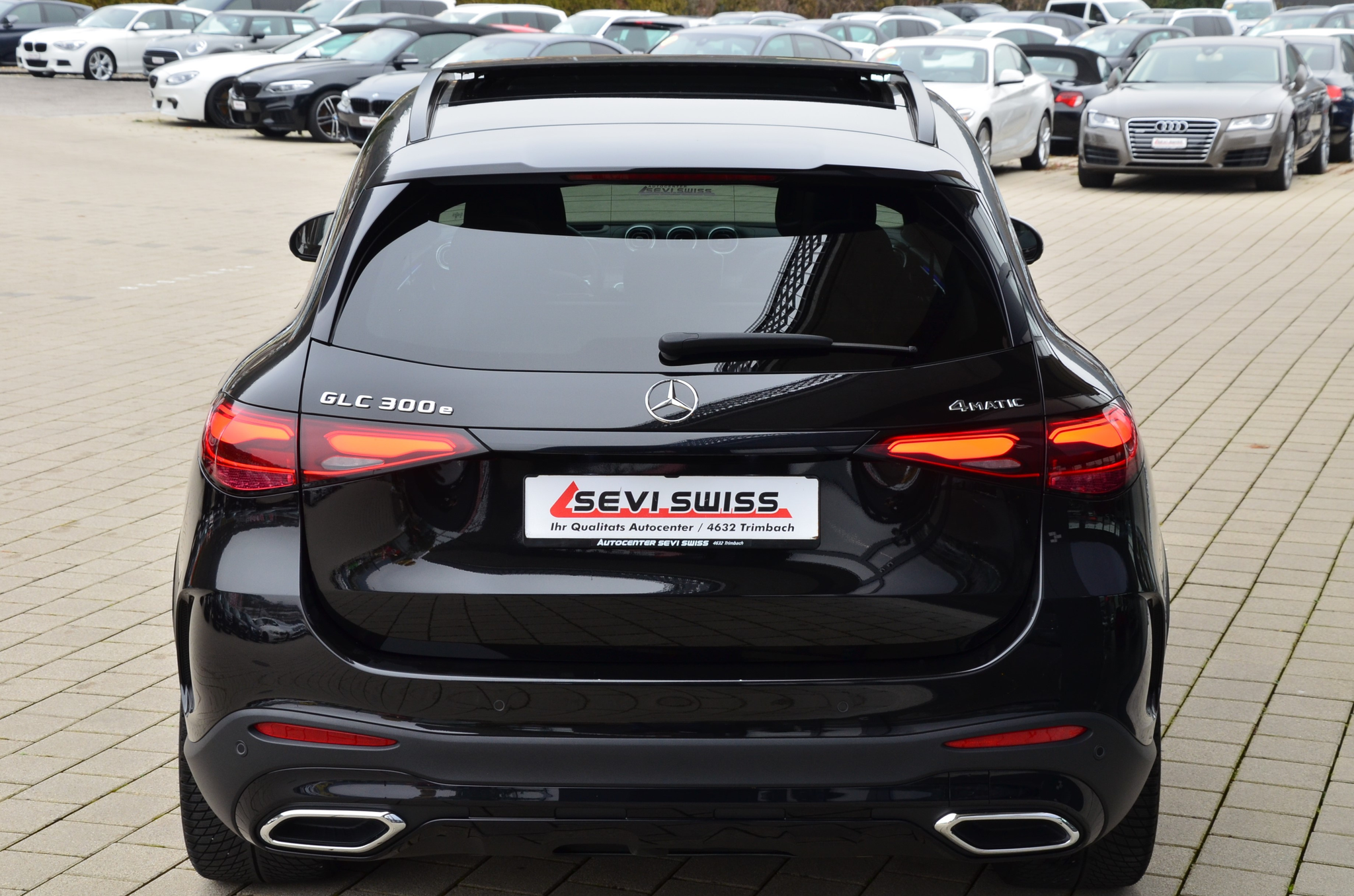 listing desktop thumbnail image 5