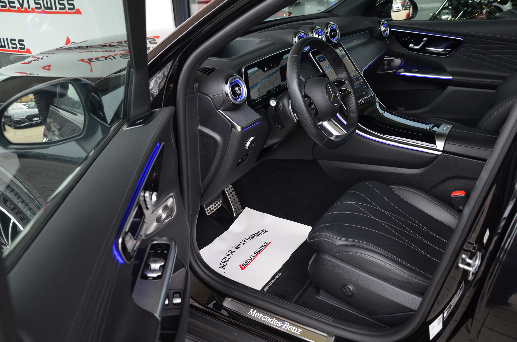 listing desktop thumbnail image 11