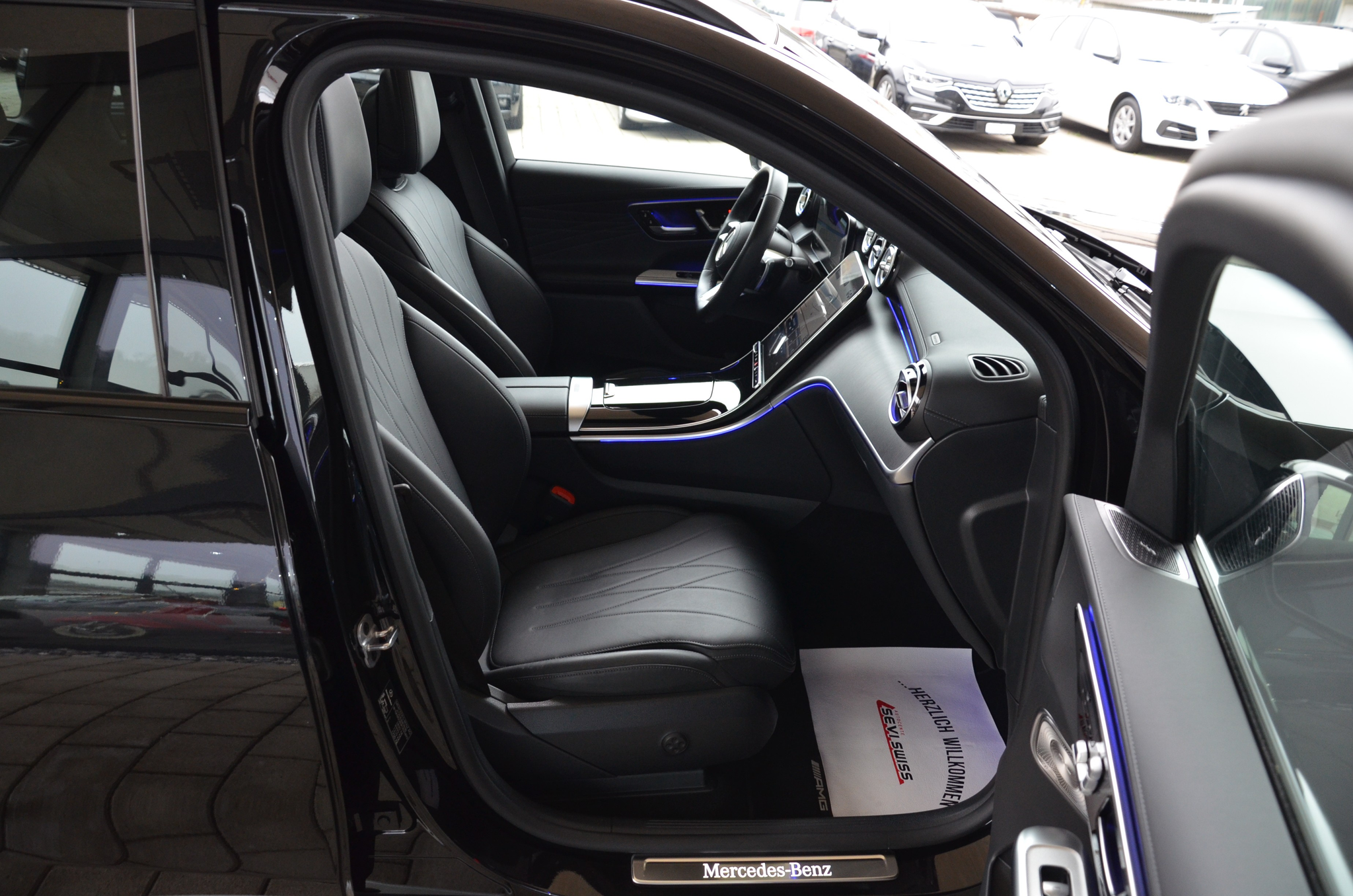 listing desktop thumbnail image 16