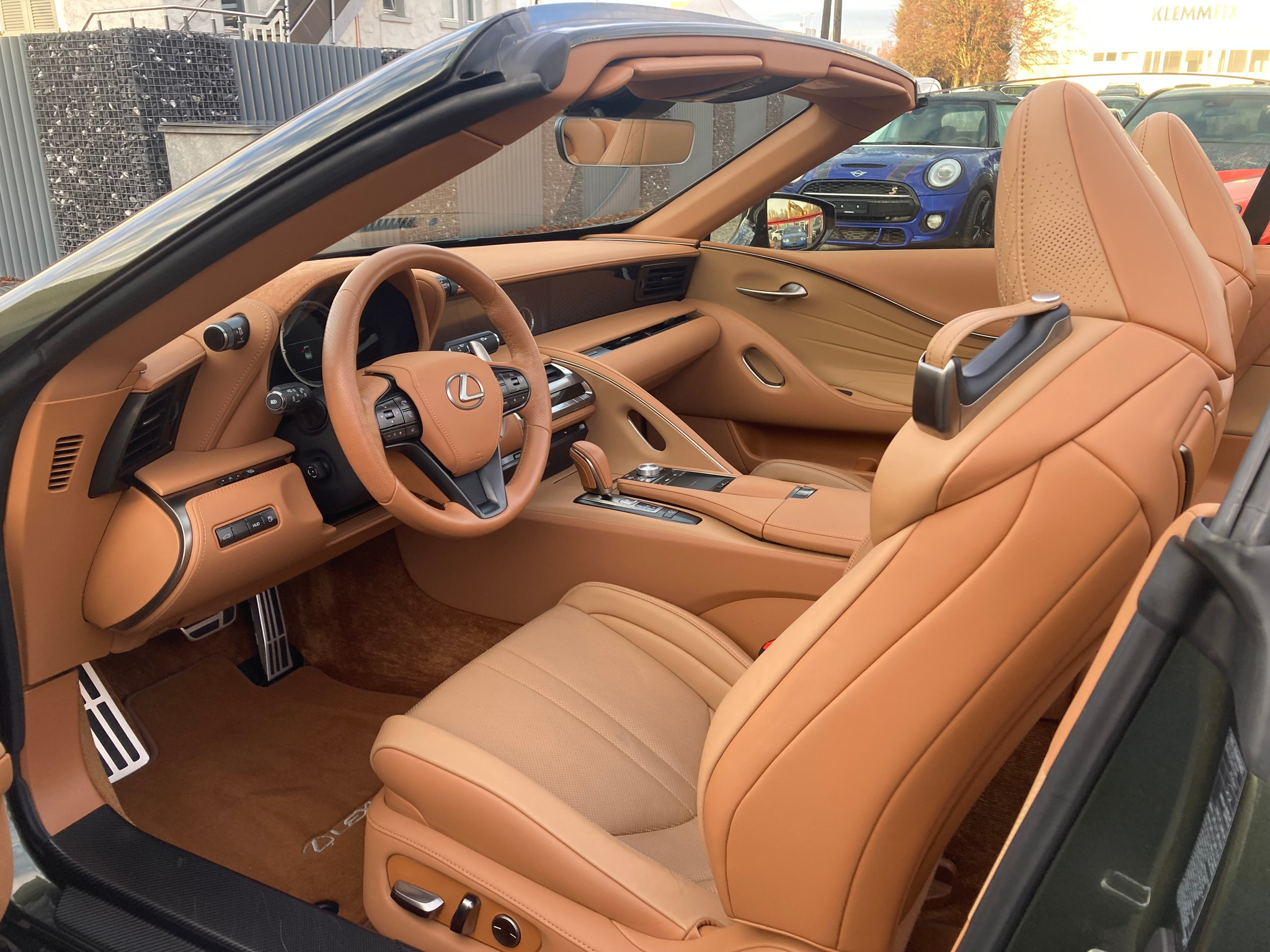 listing desktop thumbnail image 6