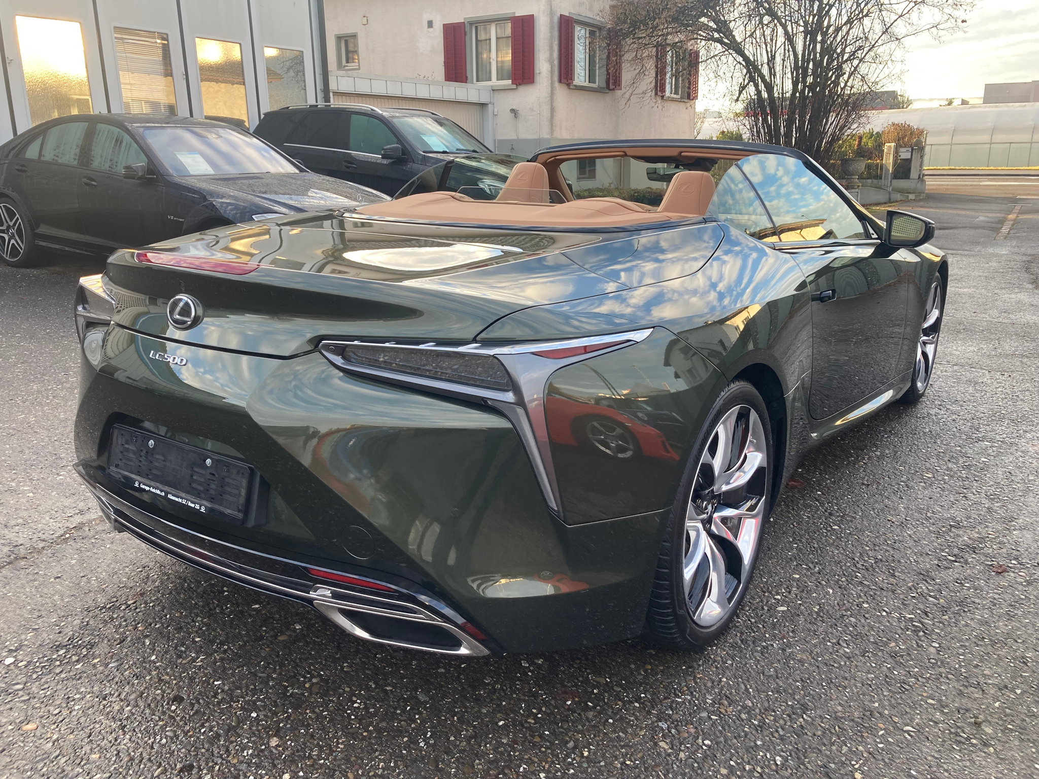 listing desktop thumbnail image 5