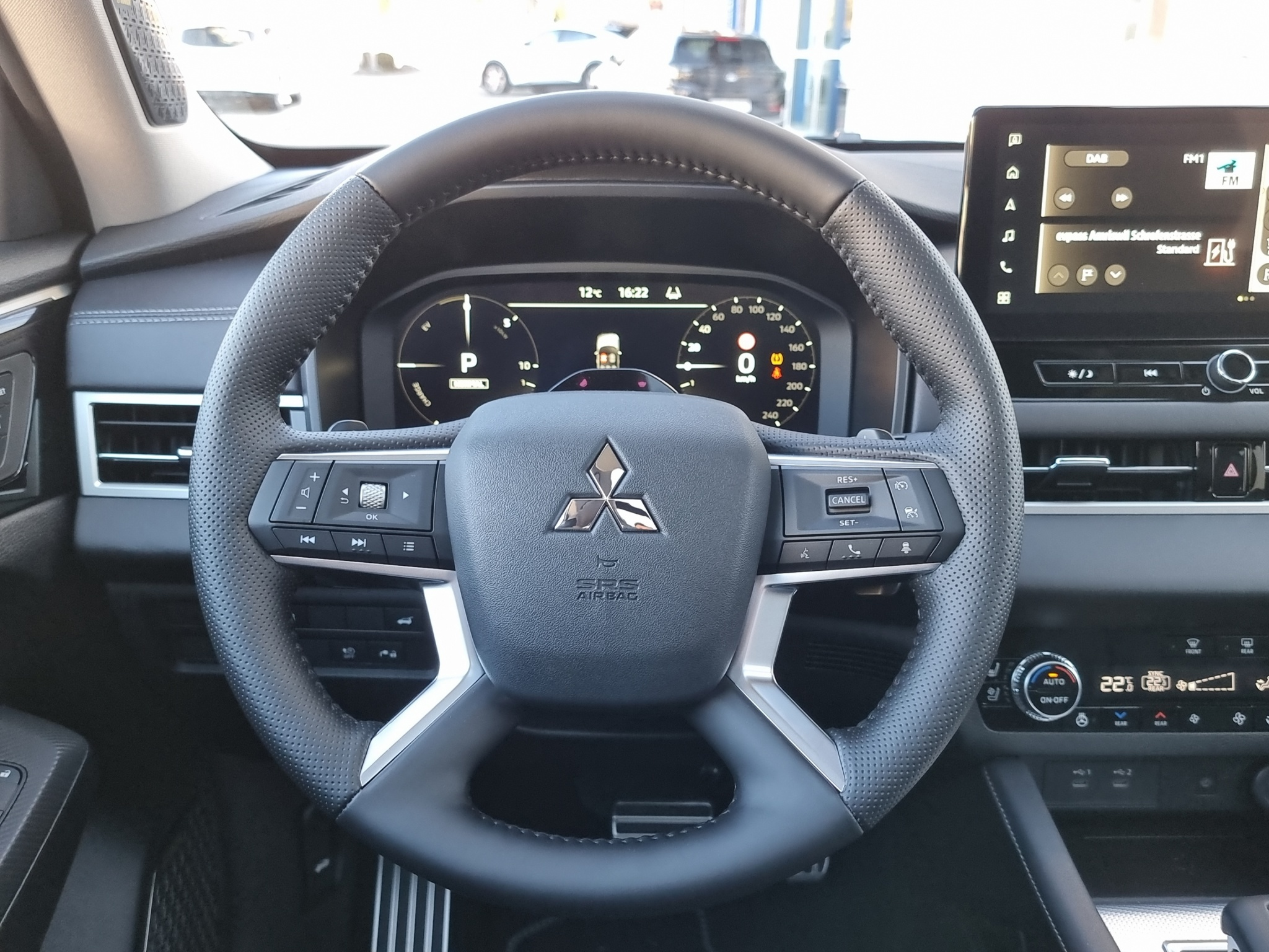 listing desktop thumbnail image 9