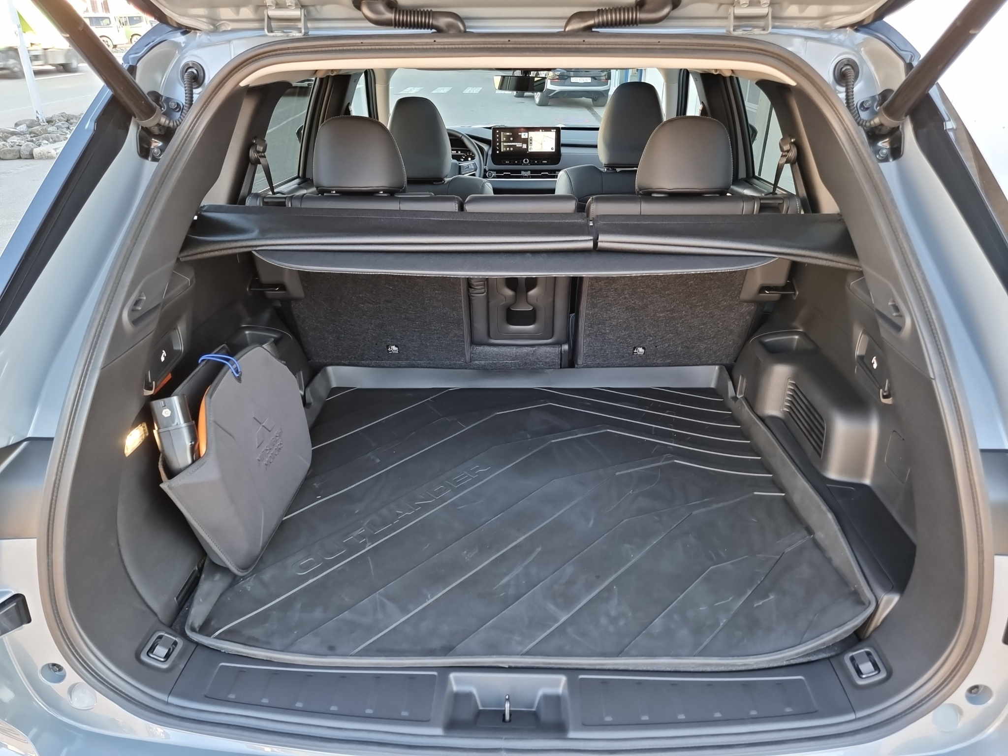 listing desktop thumbnail image 14