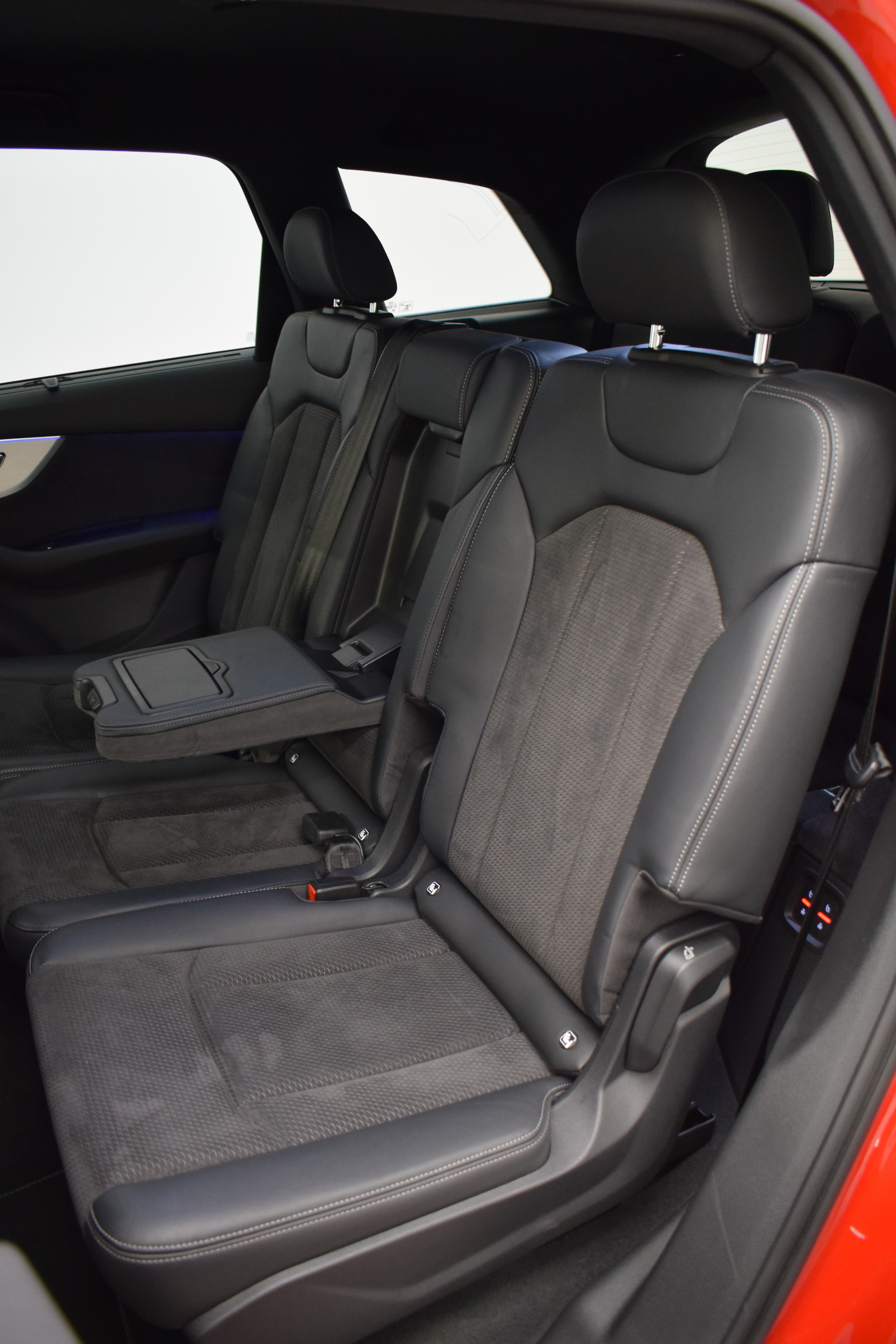 listing desktop thumbnail image 16